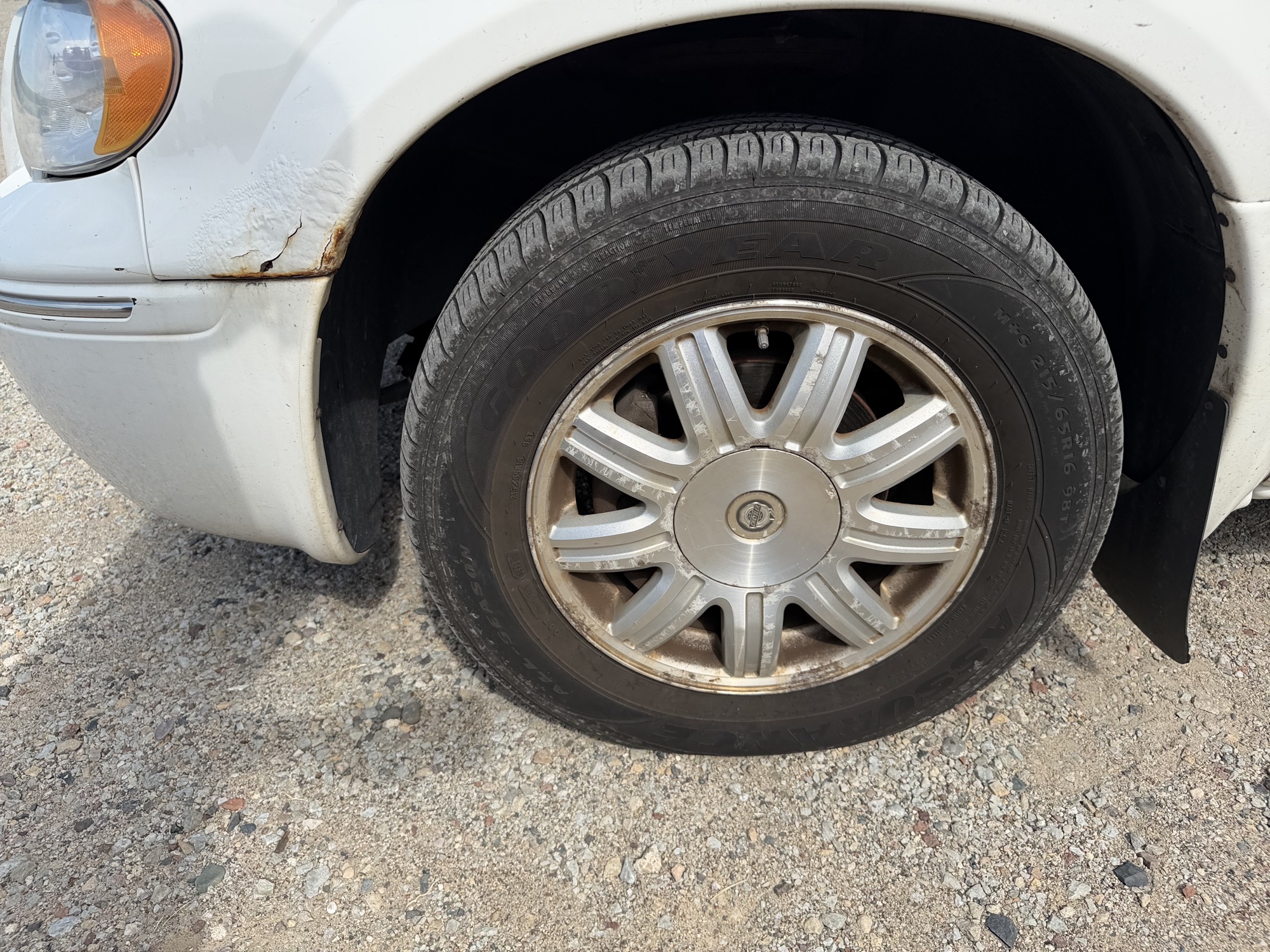 2005 chrysler town-and-country touring with 150988 miles for sale near elk-river, minnesota 106132_12_drv_front_wheel.jpg