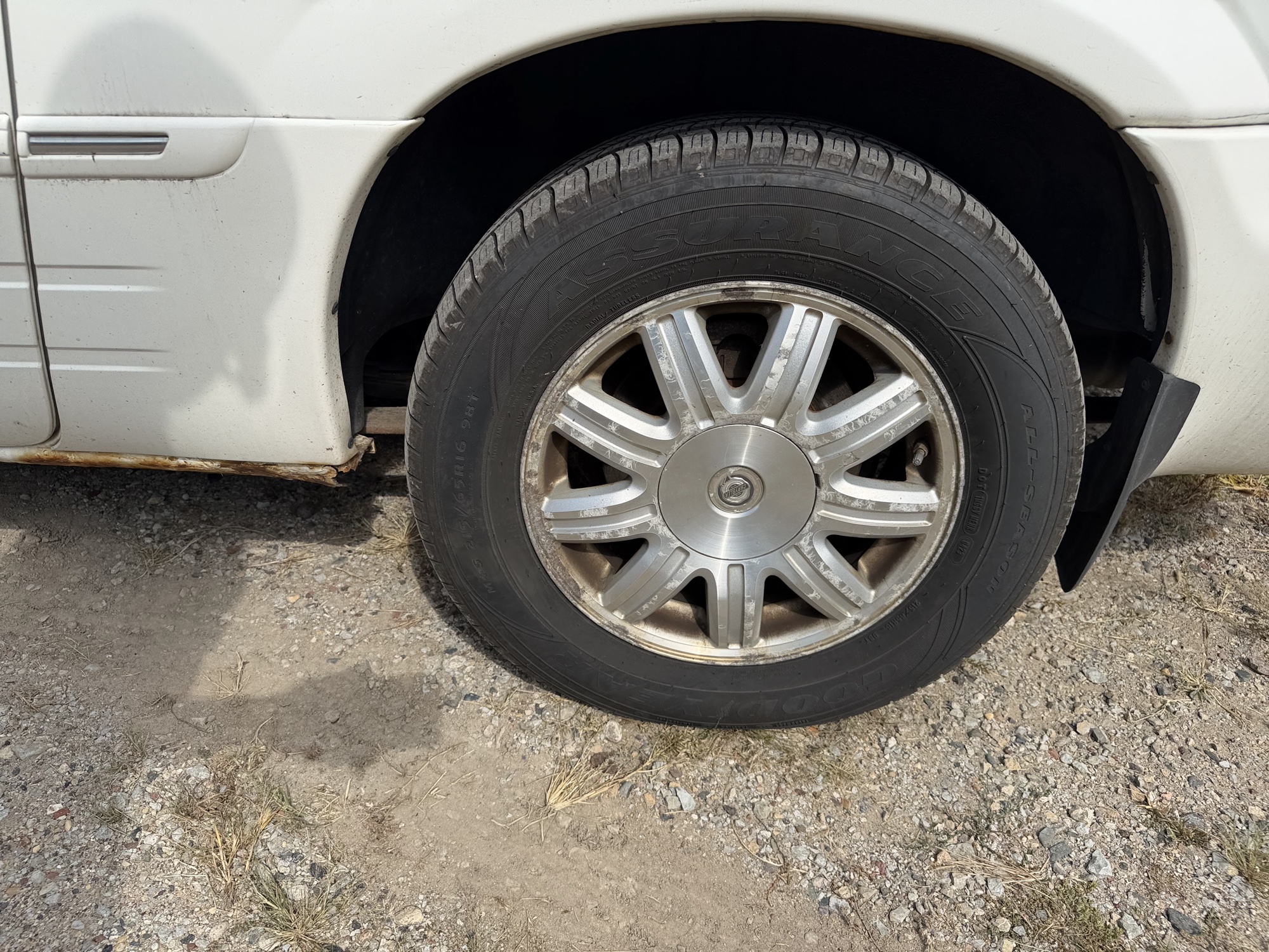 2005 chrysler town-and-country touring with 150988 miles for sale near elk-river, minnesota 106132_13_rear_drv_wheel.jpg
