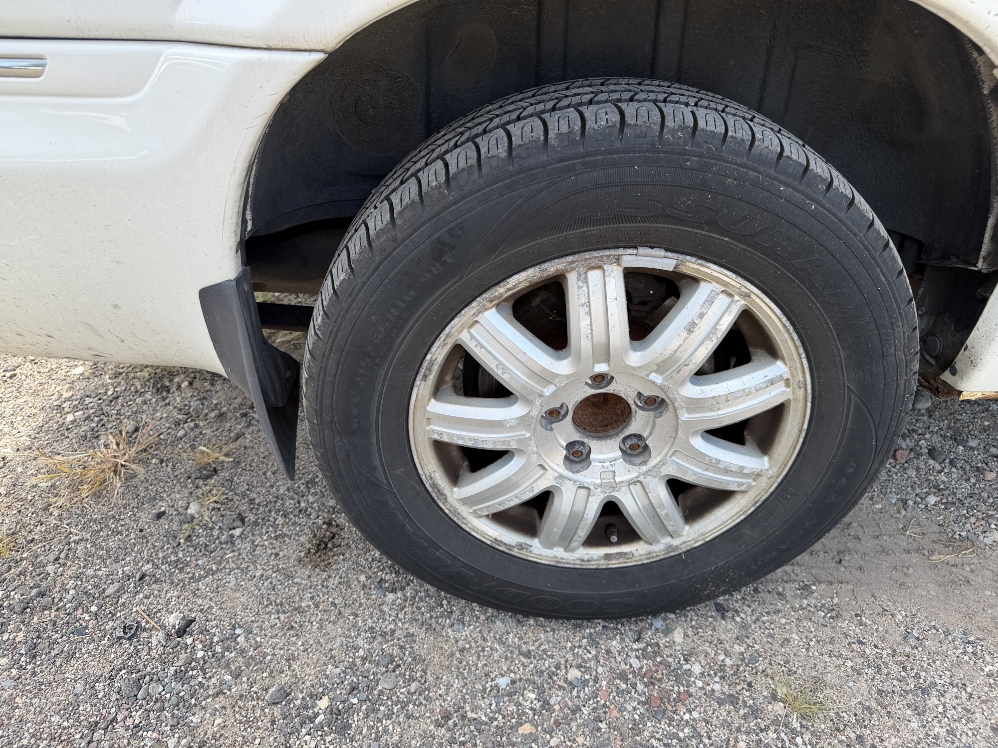 2005 chrysler town-and-country touring with 150988 miles for sale near elk-river, minnesota 106132_14_rear_pass_wheel.jpg