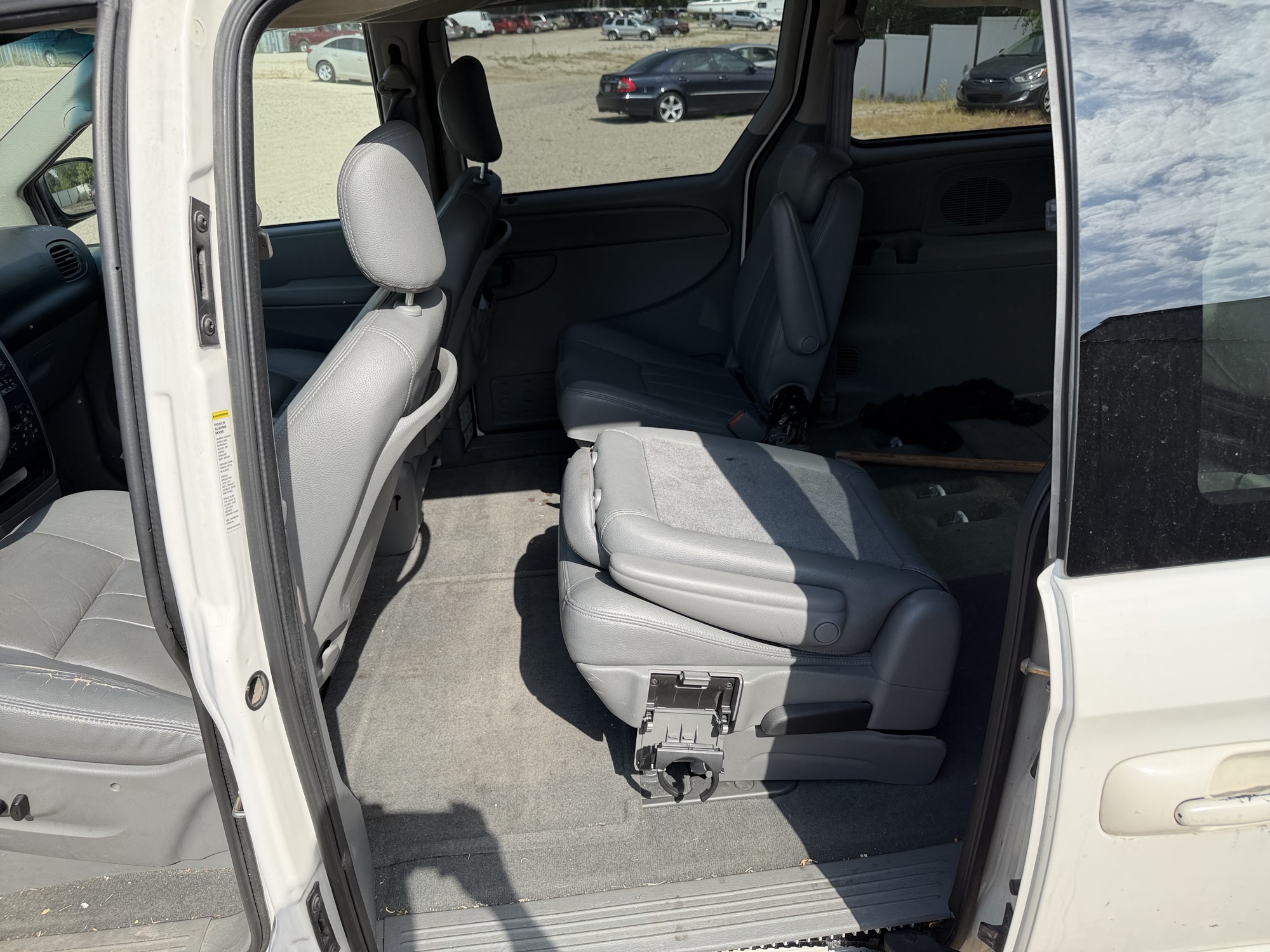 2005 chrysler town-and-country touring with 150988 miles for sale near elk-river, minnesota 106132_24_drv_rear_seat.jpg