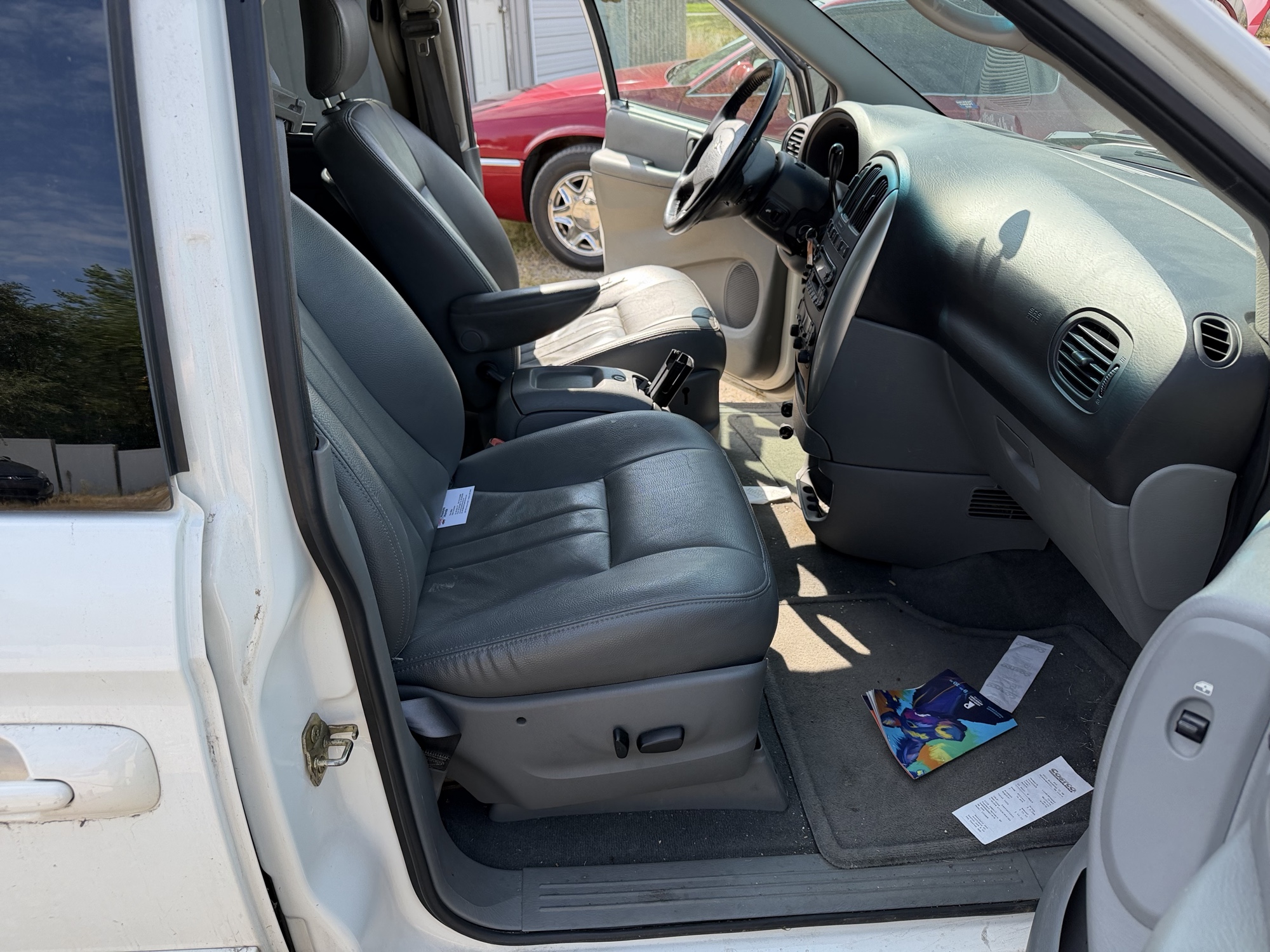 2005 chrysler town-and-country touring with 150988 miles for sale near elk-river, minnesota 106132_31_passenger_seat.jpg
