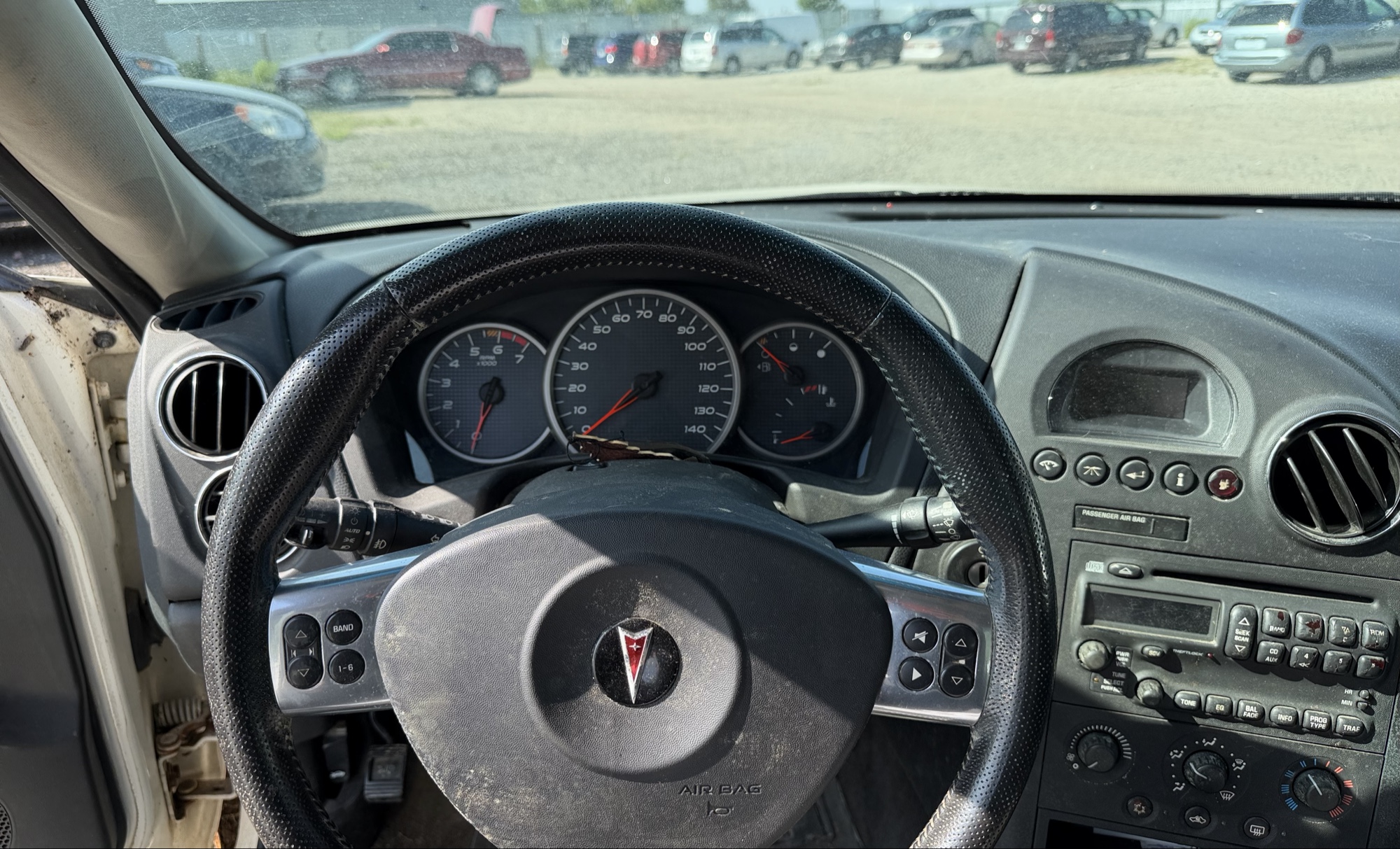 2006 pontiac grand-prix base with 237218 miles for sale near elk-river, minnesota 106150_33_dash_from_driver.jpg