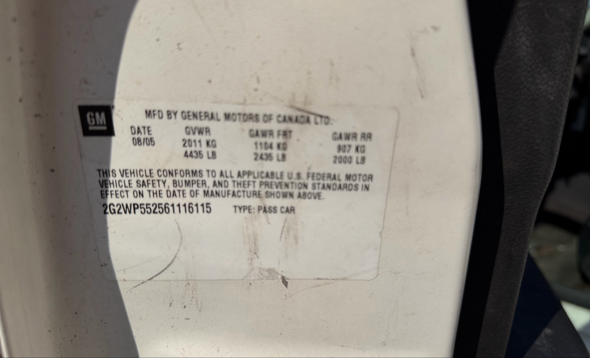 2006 pontiac grand-prix base with 237218 miles for sale near elk-river, minnesota 106150_47_door_vin_sticker.jpg
