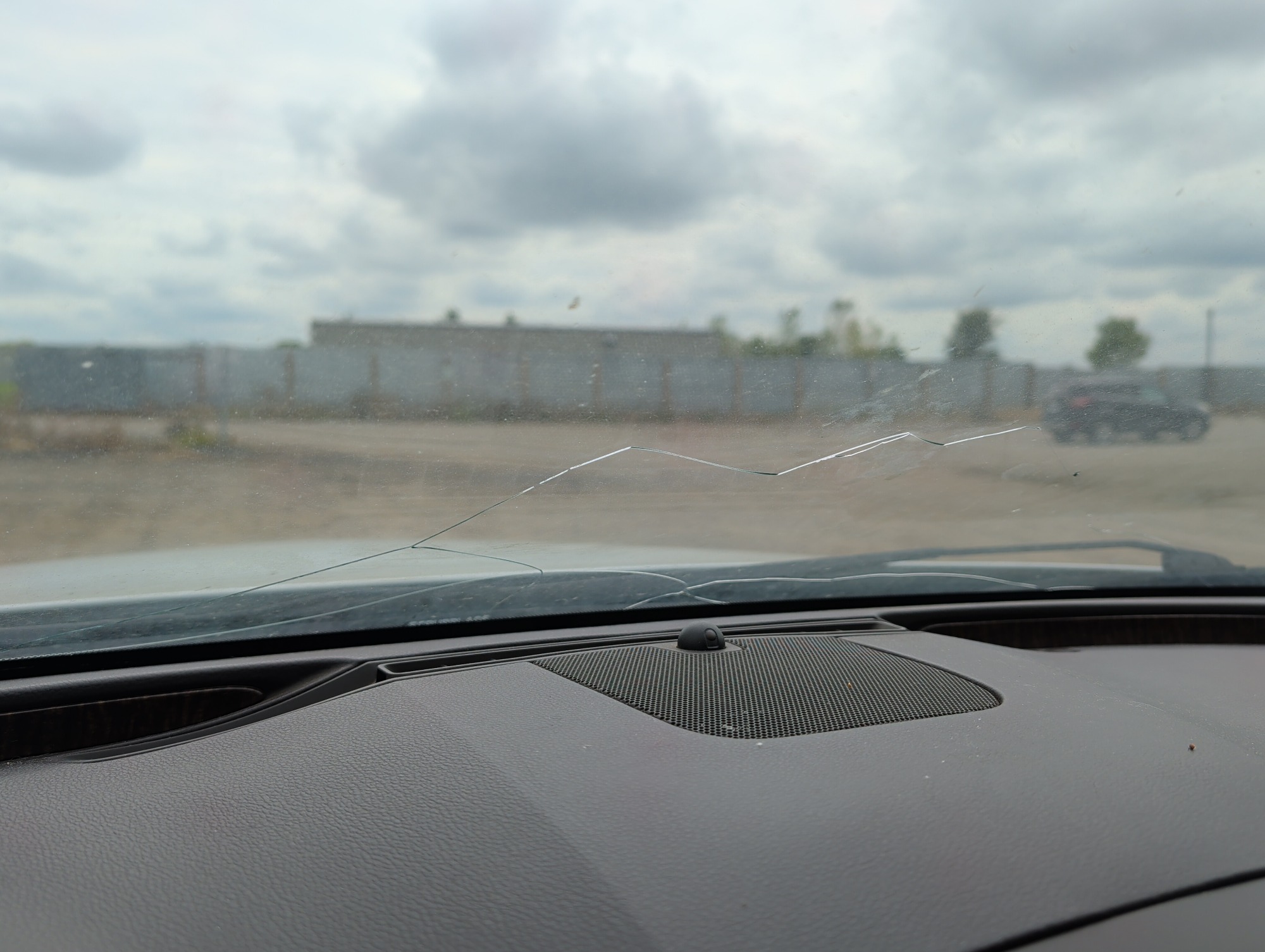 2012 buick regal premium-1 with 301345 miles for sale near elk-river, minnesota 106168_09_front_windshield.jpg