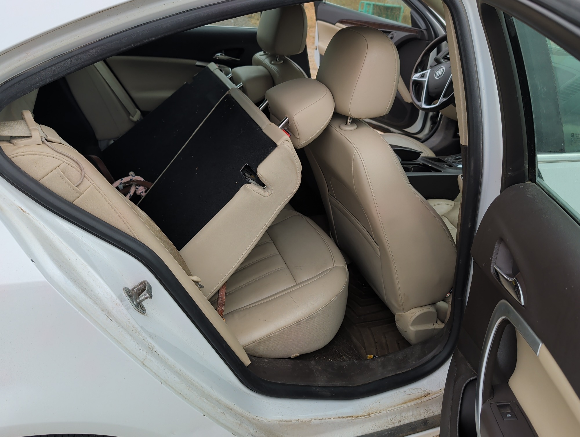 2012 buick regal premium-1 with 301345 miles for sale near elk-river, minnesota 106168_28_pass_rear_seat.jpg
