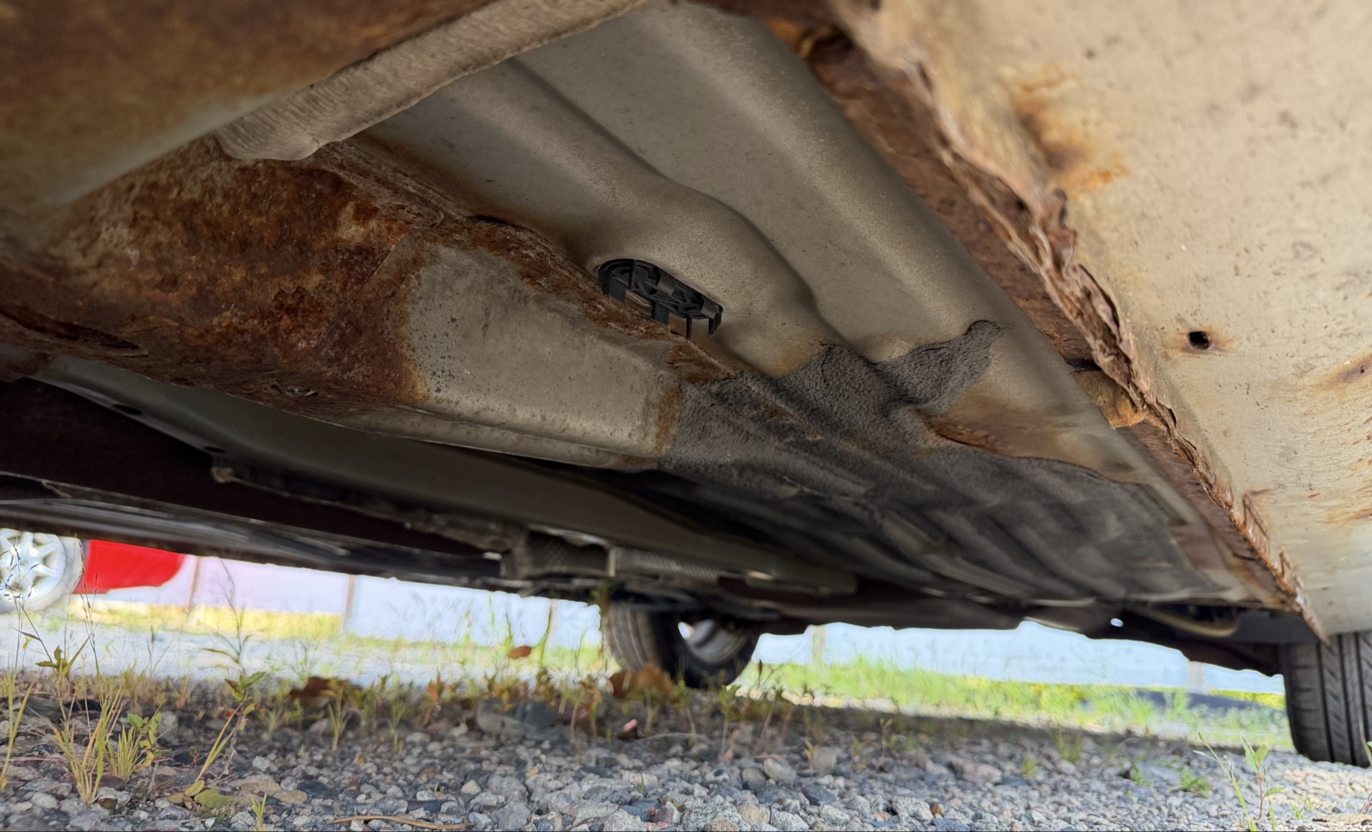 2011 ford focus se-sedan for sale near elk-river, minnesota 106223_17_undercar_drv_side.jpg