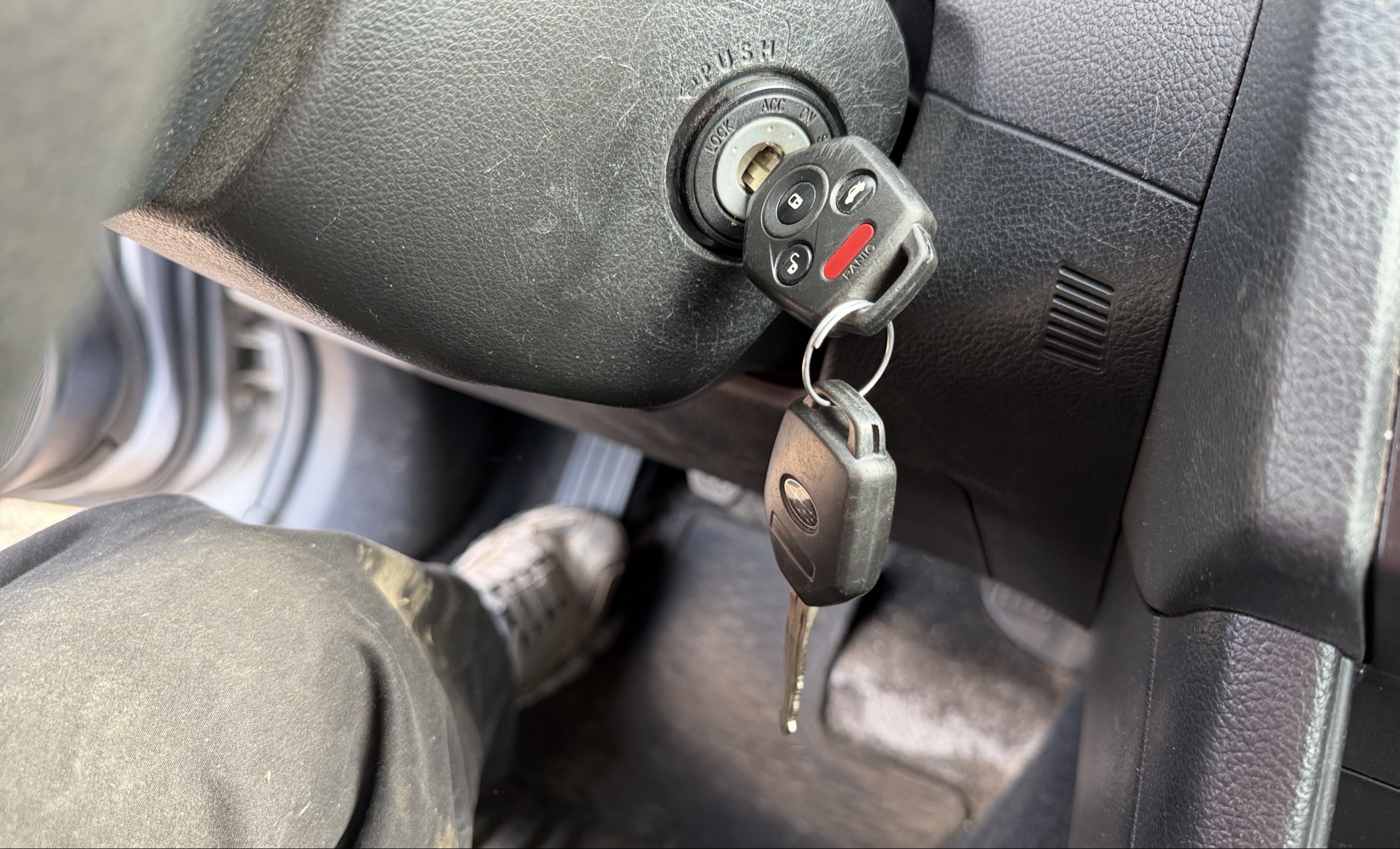 2013 subaru impreza base-5-door with 166153 miles for sale near elk-river, minnesota 106296_51_keys.jpg