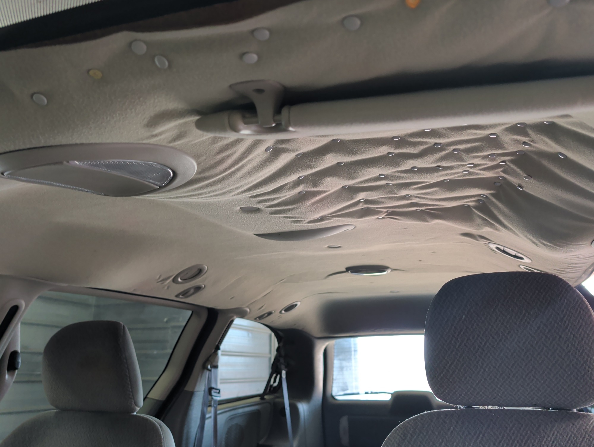 2007 dodge grand-caravan se with 257664 miles for sale near elk-river, minnesota 106297_35_headliner_sunroof.jpg