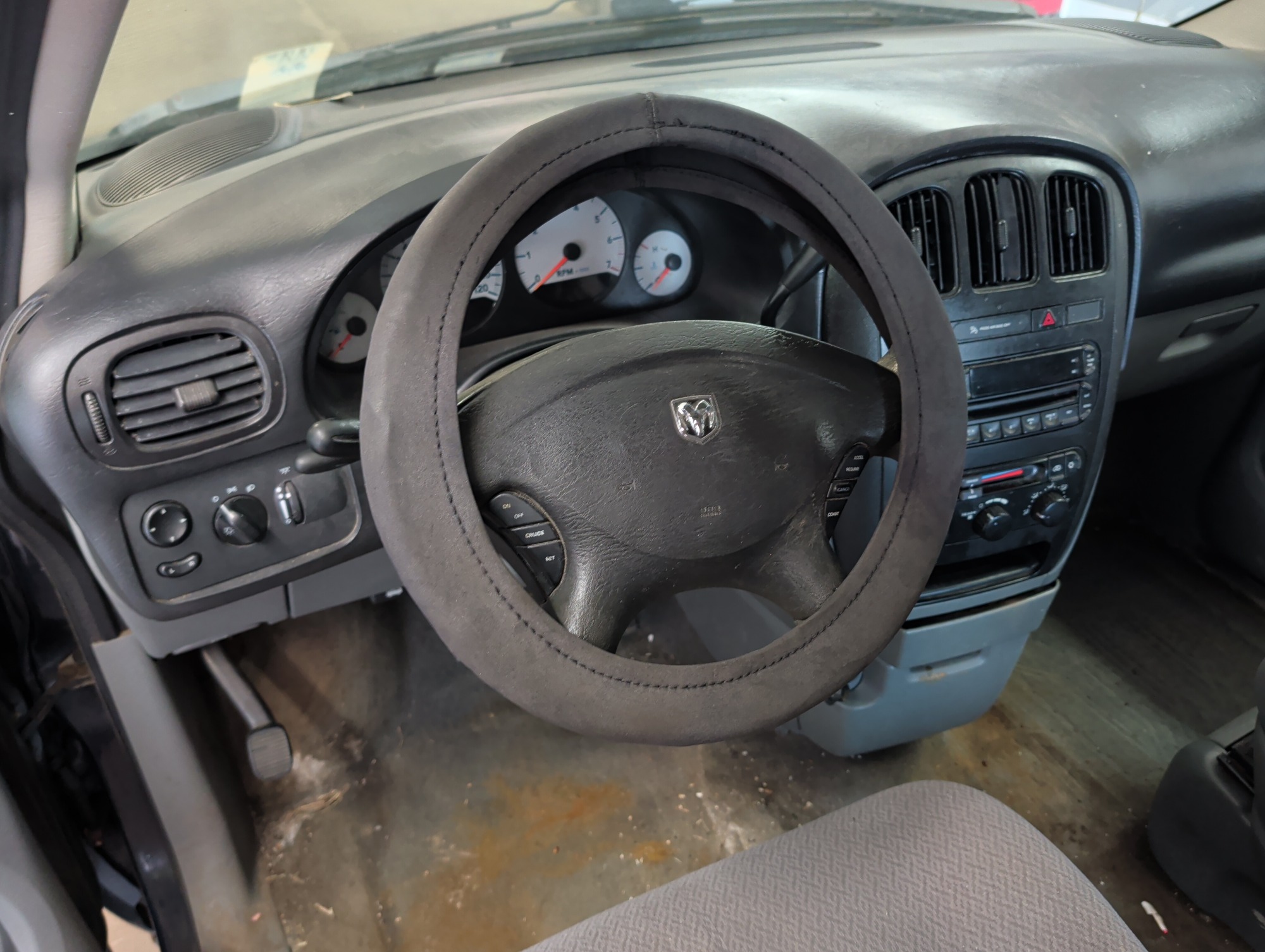 2007 dodge grand-caravan se with 257664 miles for sale near elk-river, minnesota 106297_36_steering_wheel.jpg