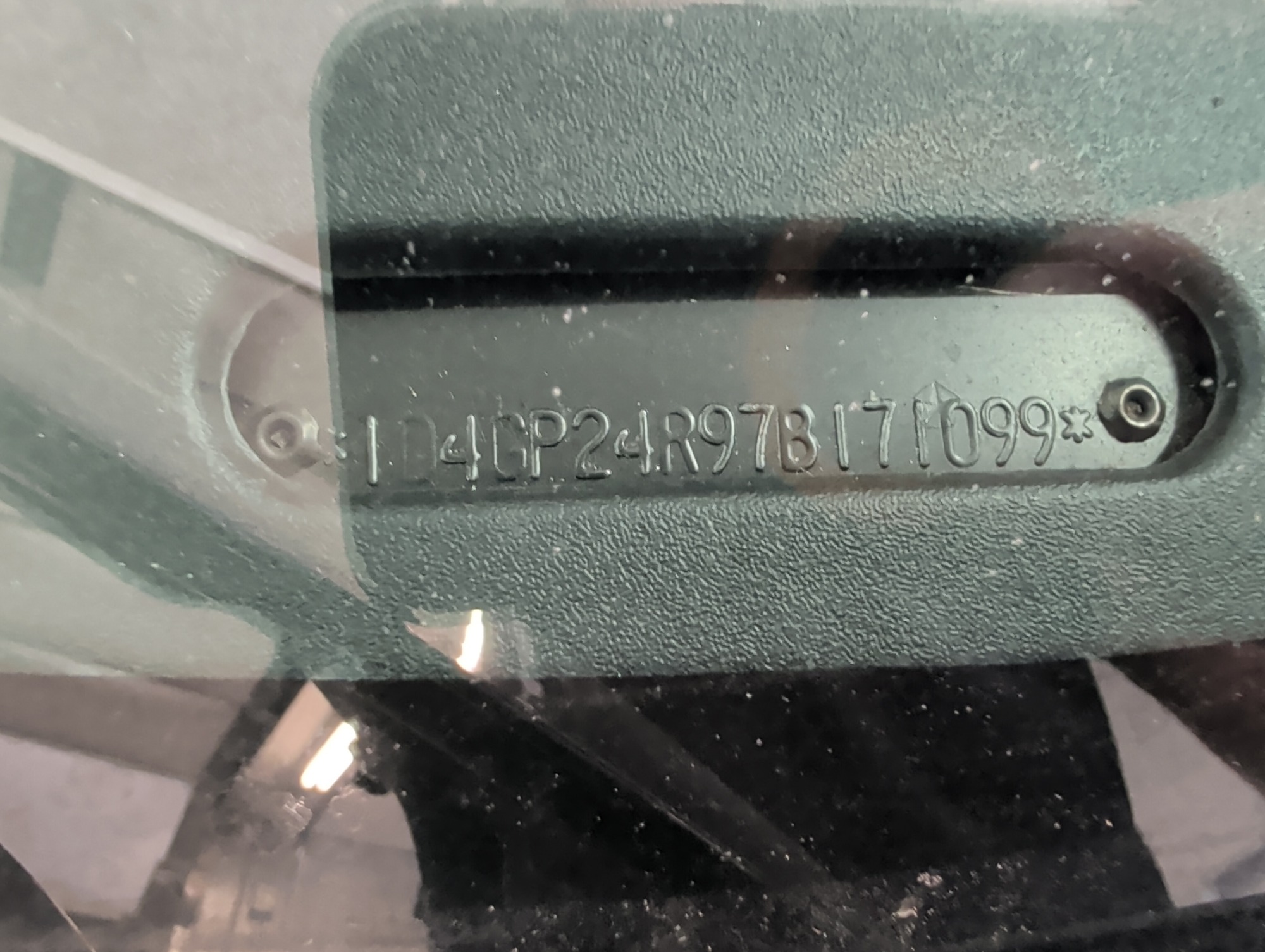 2007 dodge grand-caravan se with 257664 miles for sale near elk-river, minnesota 106297_48_windshield_vin_plate.jpg