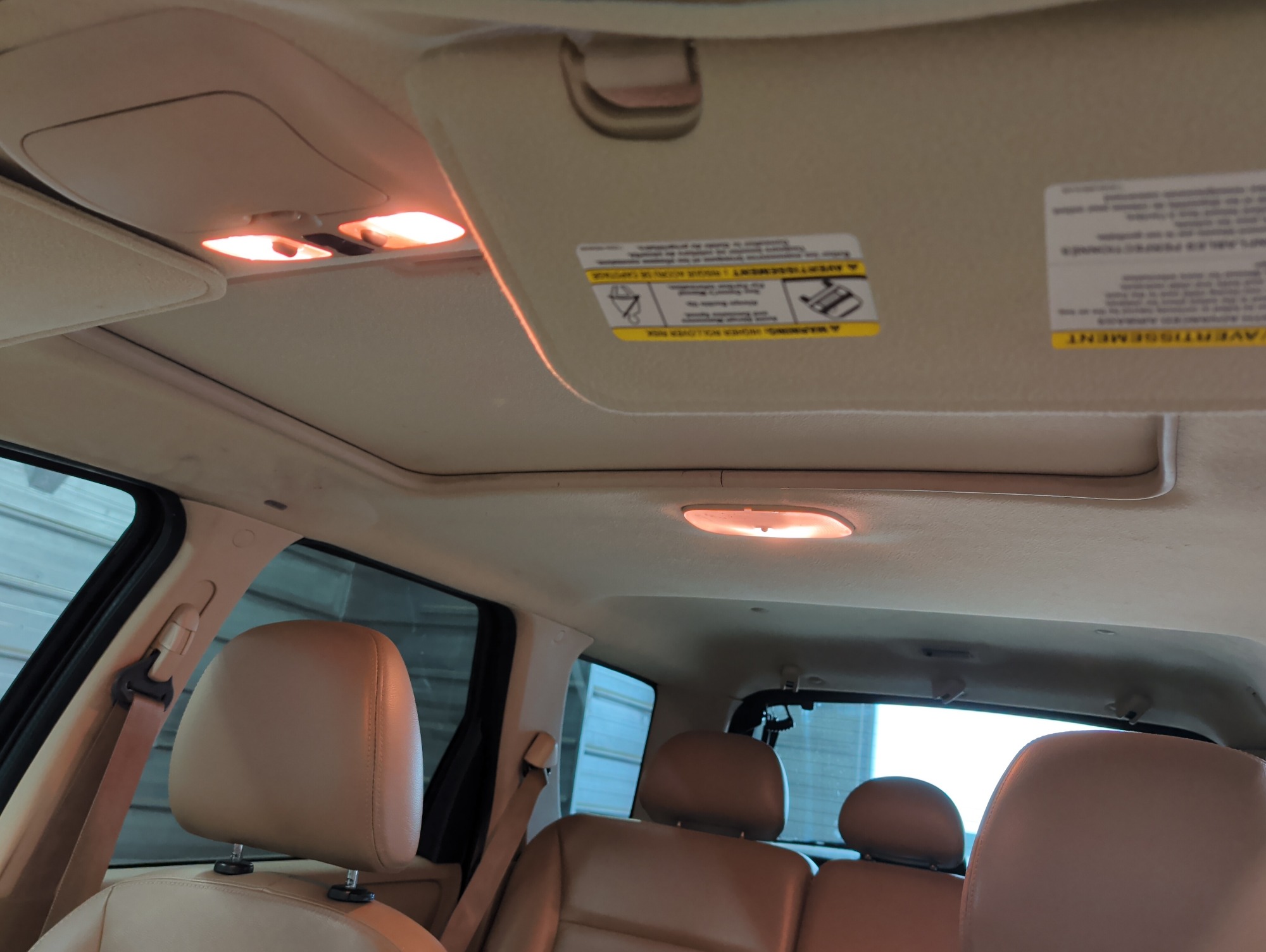 2005 ford escape xlt-4wd with 137067 miles for sale near elk-river, minnesota 106306_35_headliner_sunroof.jpg