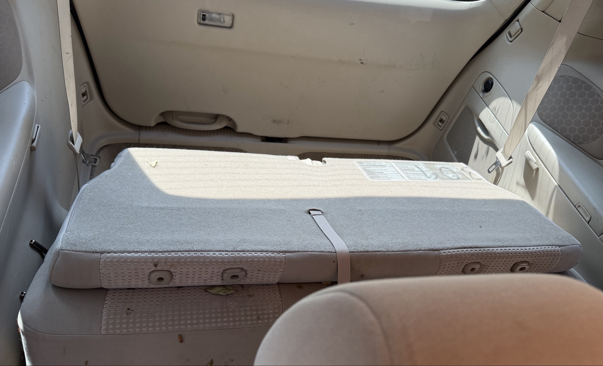2004 mazda mpv lx with 94040 miles for sale near elk-river, minnesota 106309_29_third_row_seat.jpg