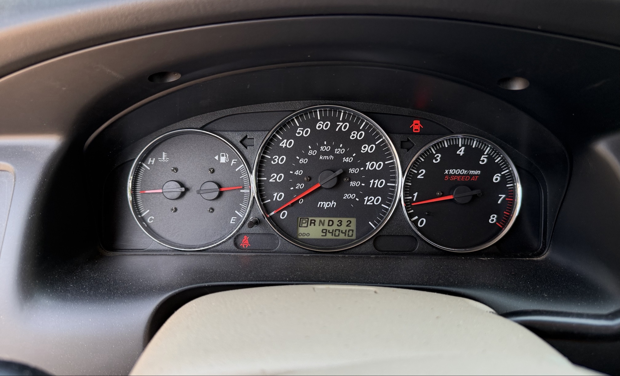 2004 mazda mpv lx with 94040 miles for sale near elk-river, minnesota 106309_43_gauge_cluster.jpg