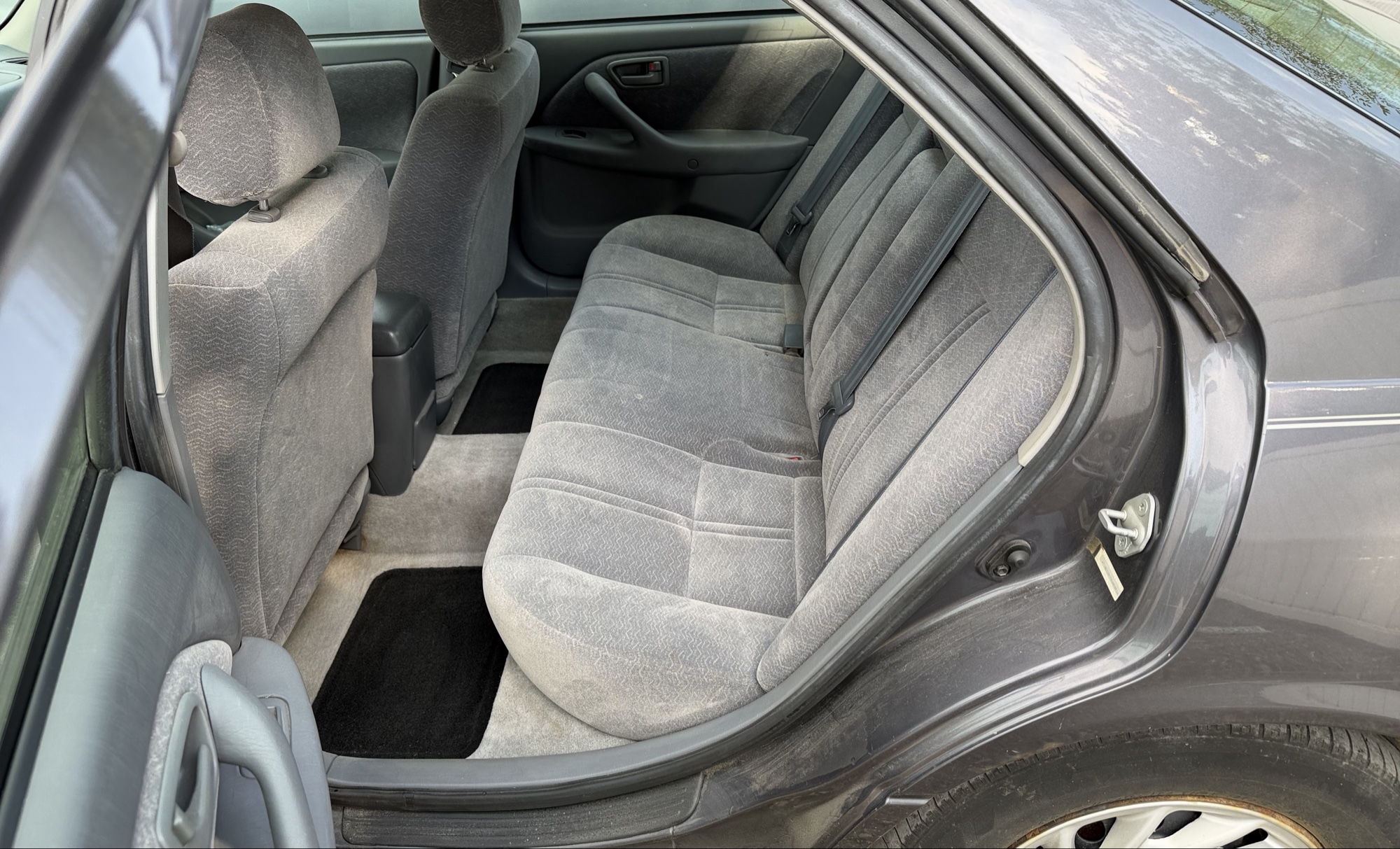 1999 toyota camry ce with 87445 miles for sale near elk-river, minnesota 106311_24_drv_rear_seat.jpg