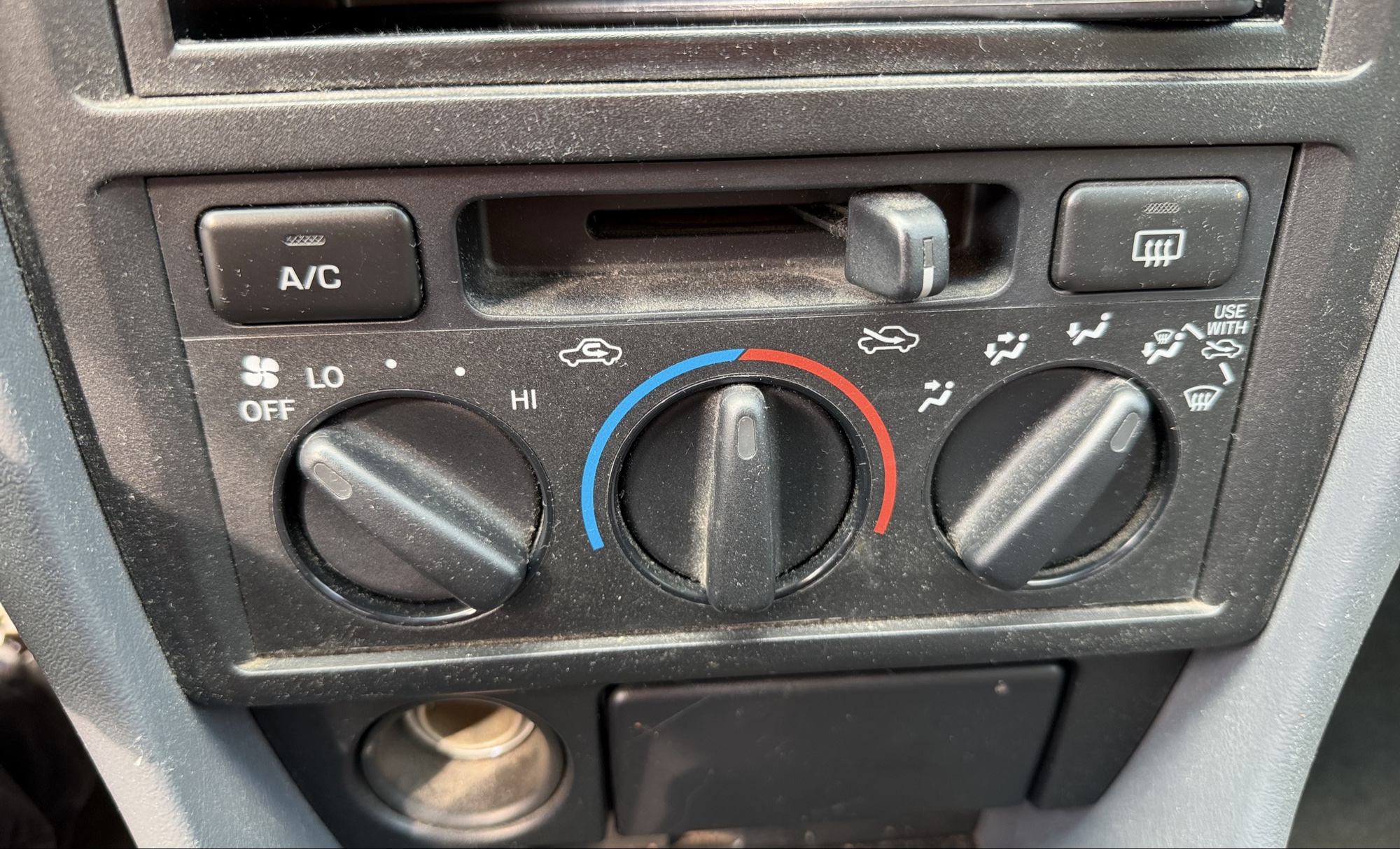 1999 toyota camry ce with 87445 miles for sale near elk-river, minnesota 106311_40_climate_control.jpg