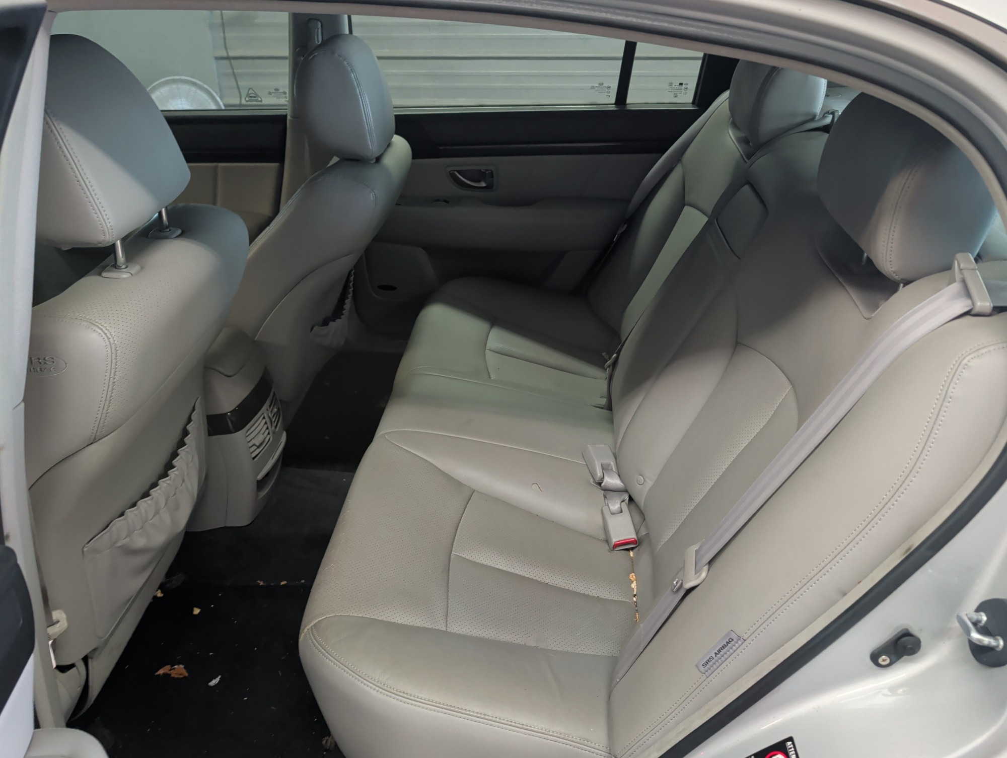 2008 kia amanti with 189860 miles for sale near elk-river, minnesota 106314_24_drv_rear_seat.jpg