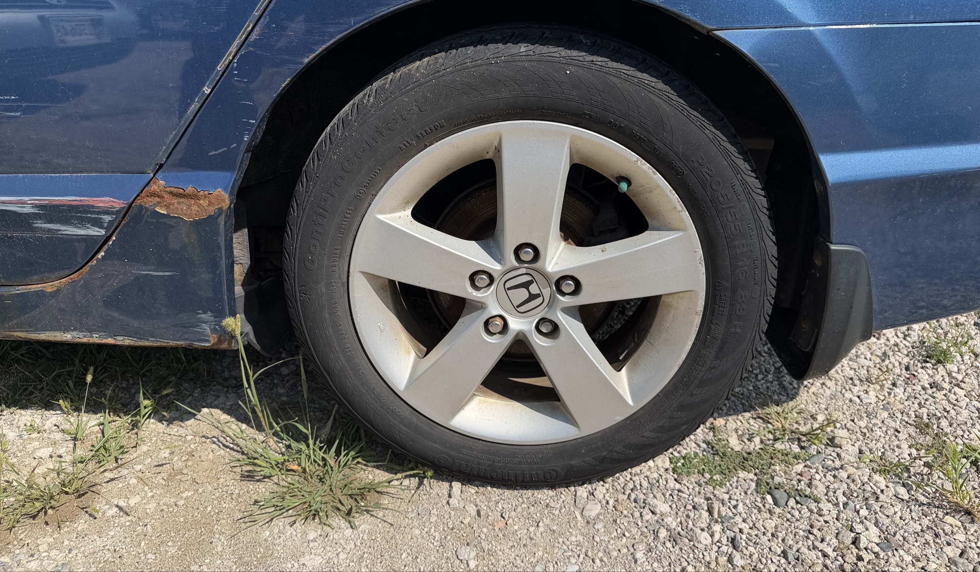 2007 honda civic ex-sedan-at with 227422 miles for sale near elk-river, minnesota 106315_13_rear_drv_wheel.jpg