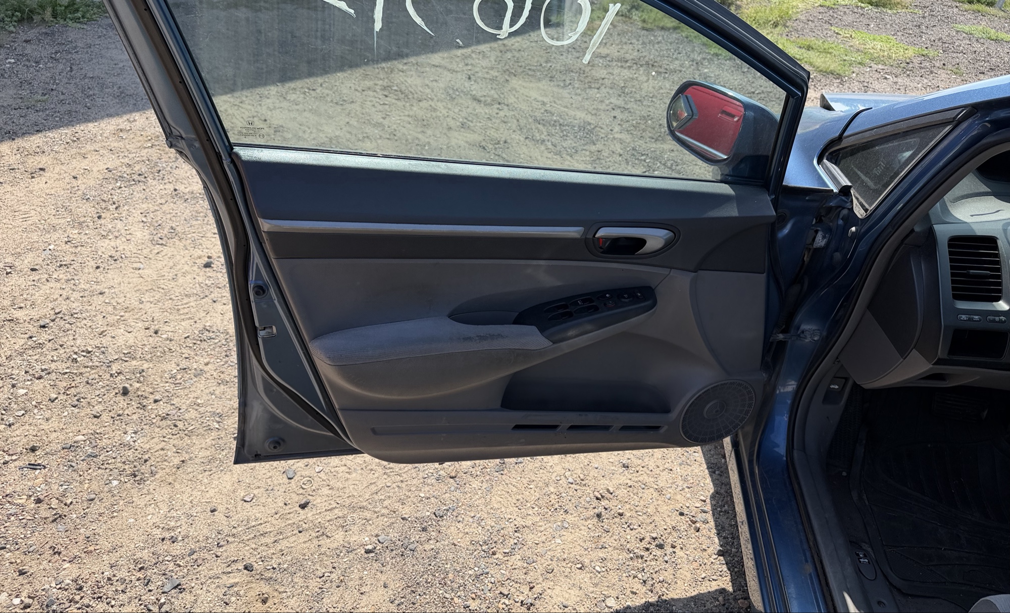 2007 honda civic ex-sedan-at with 227422 miles for sale near elk-river, minnesota 106315_23_driver_door_panel.jpg