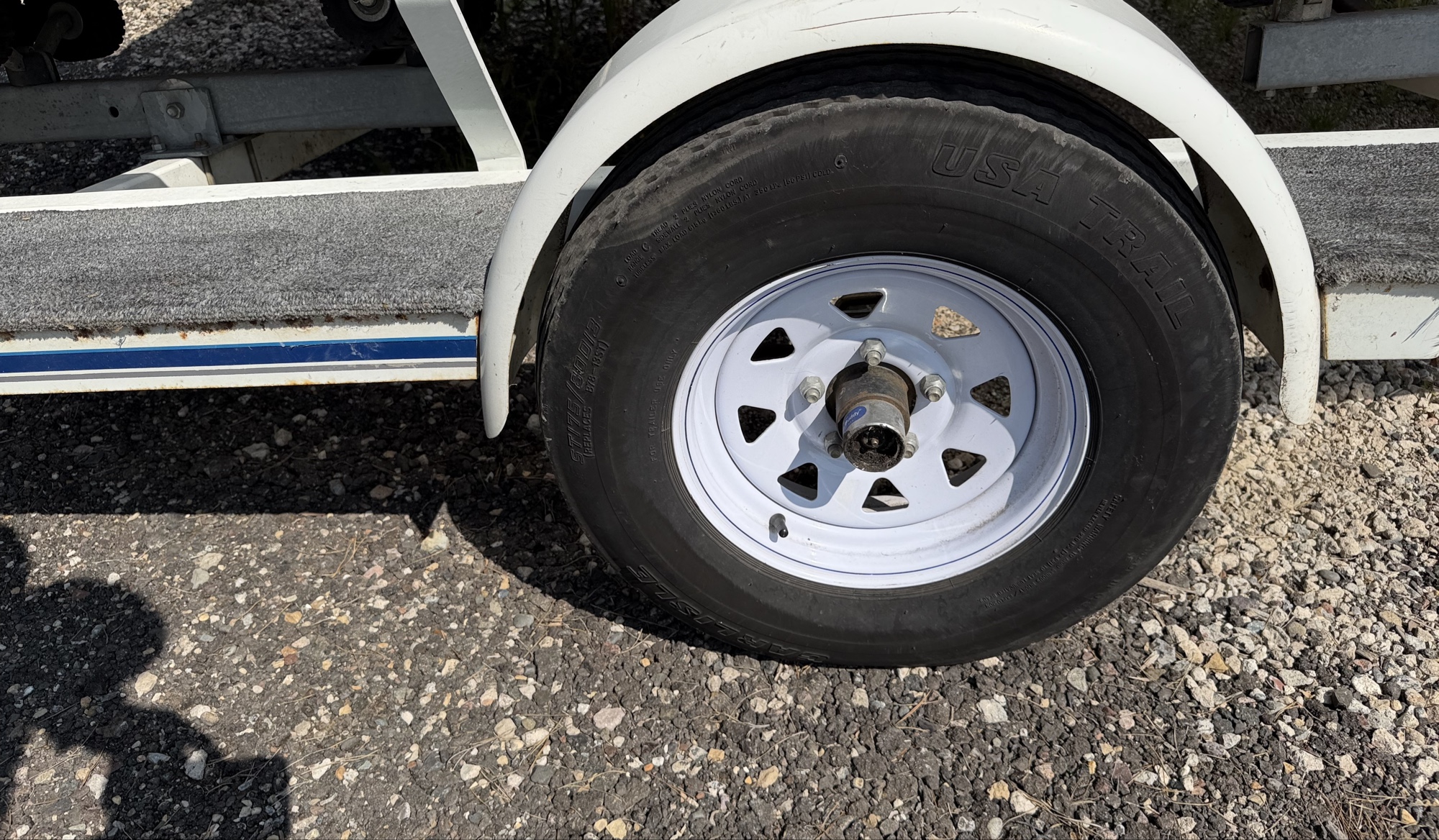 1995 starcraft- tourneyfish- - for sale near elk-river, minnesota 106317_15_front_pass_wheel.jpg