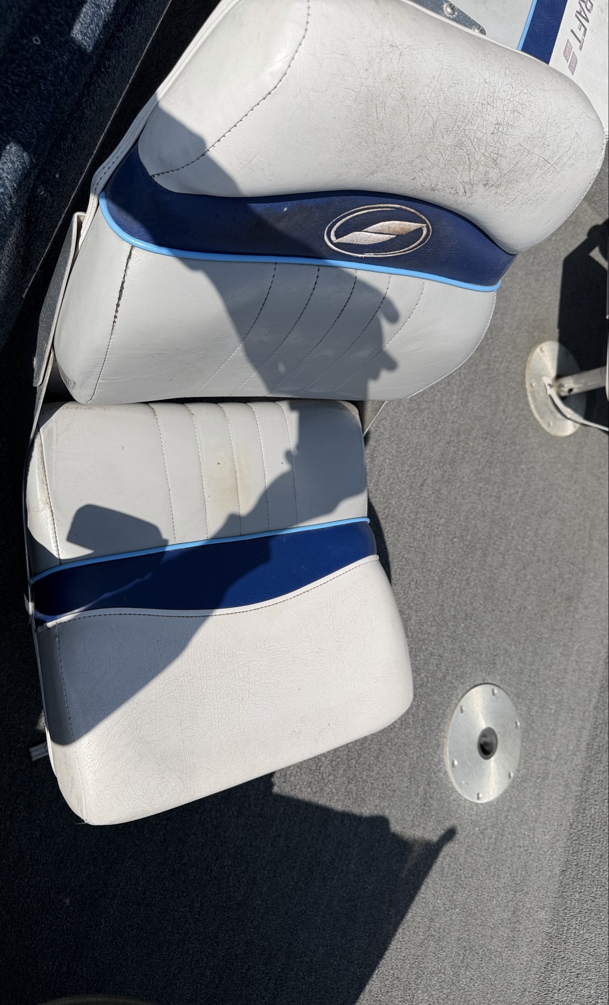 1995 starcraft- tourneyfish- - for sale near elk-river, minnesota 106317_22_driver_seat.jpg