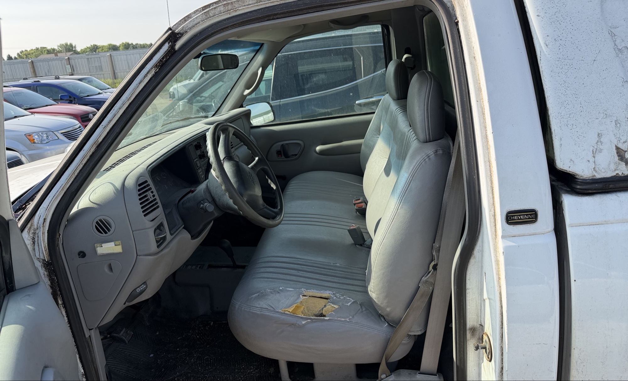 1998 chevrolet c-k-1500 reg.-cab-w-t-6.5-ft.-bed-4wd with 168025 miles for sale near elk-river, minnesota 106318_22_driver_seat.jpg