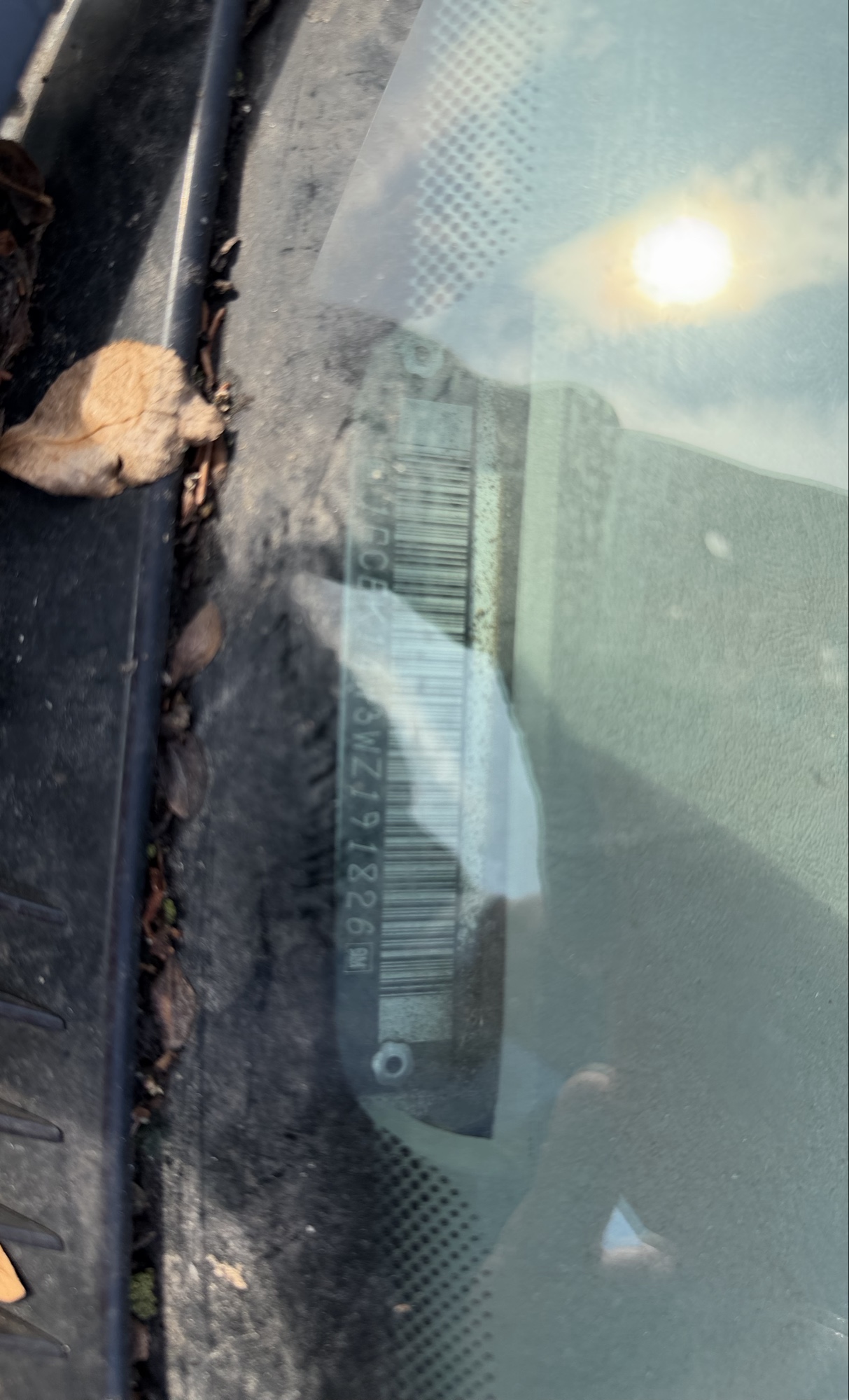 1998 chevrolet c-k-1500 reg.-cab-w-t-6.5-ft.-bed-4wd with 168025 miles for sale near elk-river, minnesota 106318_48_windshield_vin_plate.jpg