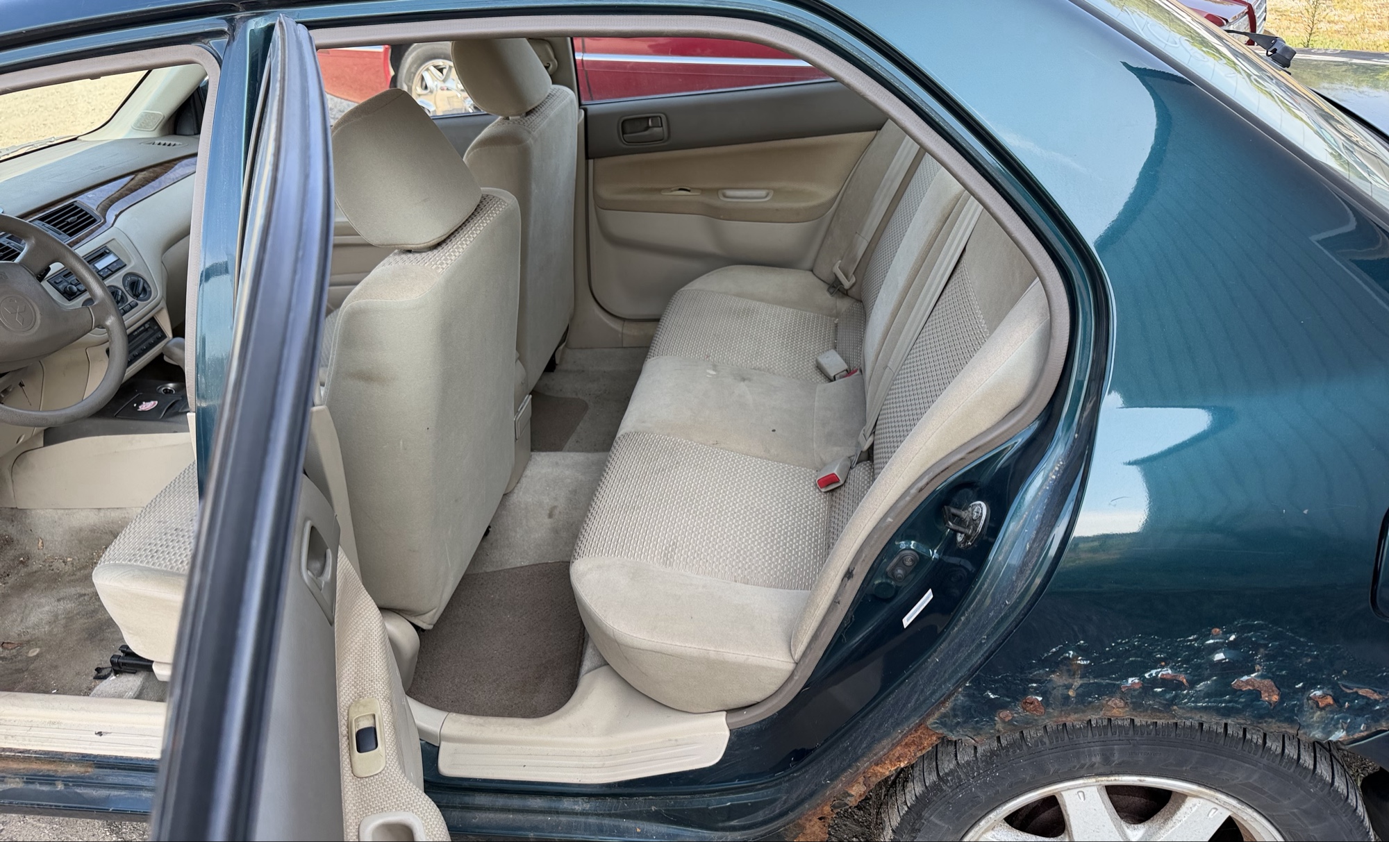 2002 mitsubishi lancer base with 166691 miles for sale near elk-river, minnesota 106319_24_drv_rear_seat.jpg
