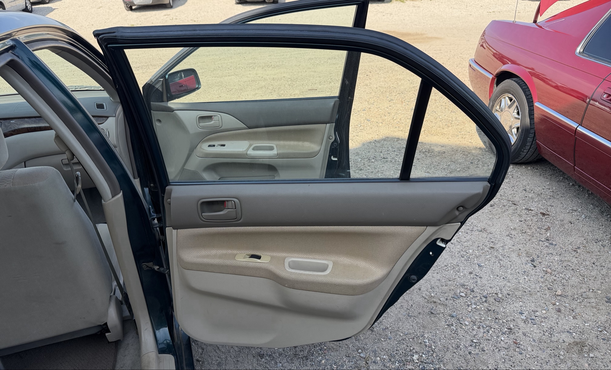 2002 mitsubishi lancer base with 166691 miles for sale near elk-river, minnesota 106319_29_third_row_seat.jpg