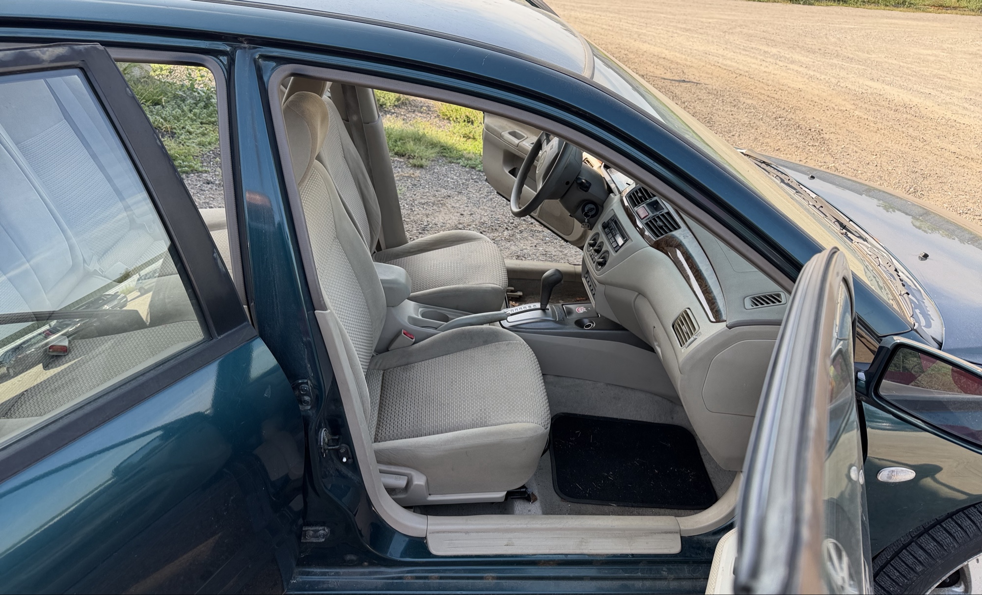 2002 mitsubishi lancer base with 166691 miles for sale near elk-river, minnesota 106319_32_passenger_door_panel.jpg