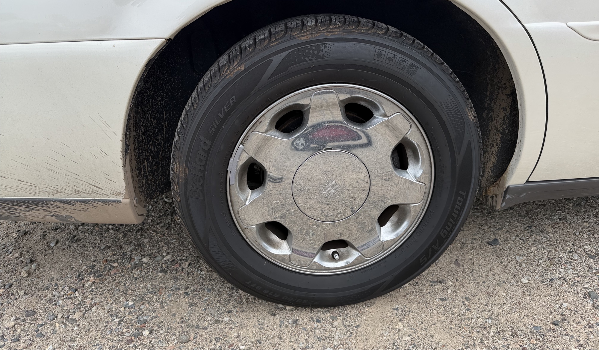 2000 cadillac deville dhs with 89472 miles for sale near elk-river, minnesota 106320_14_rear_pass_wheel.jpg