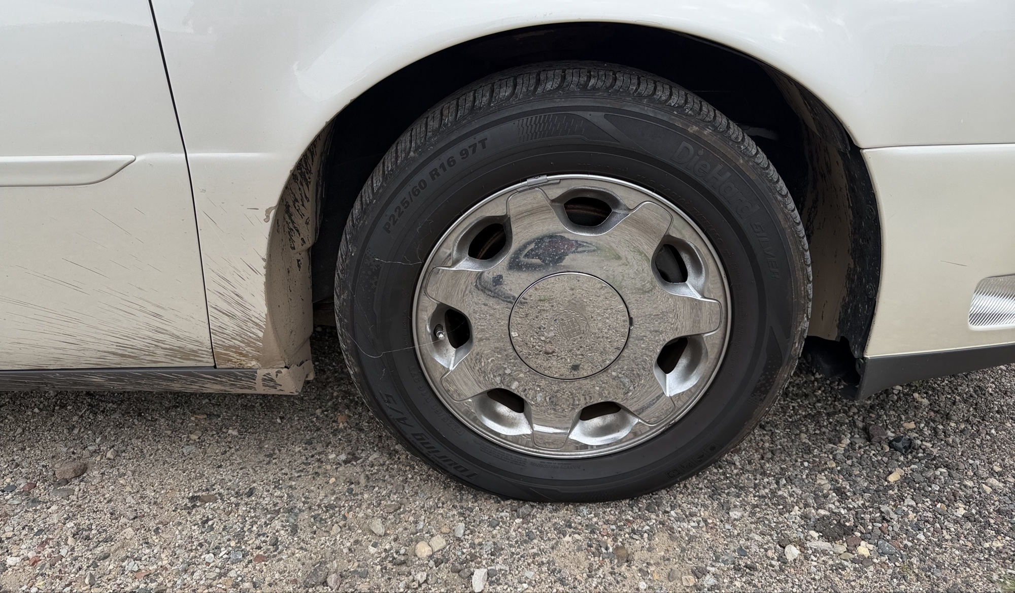 2000 cadillac deville dhs with 89472 miles for sale near elk-river, minnesota 106320_15_front_pass_wheel.jpg