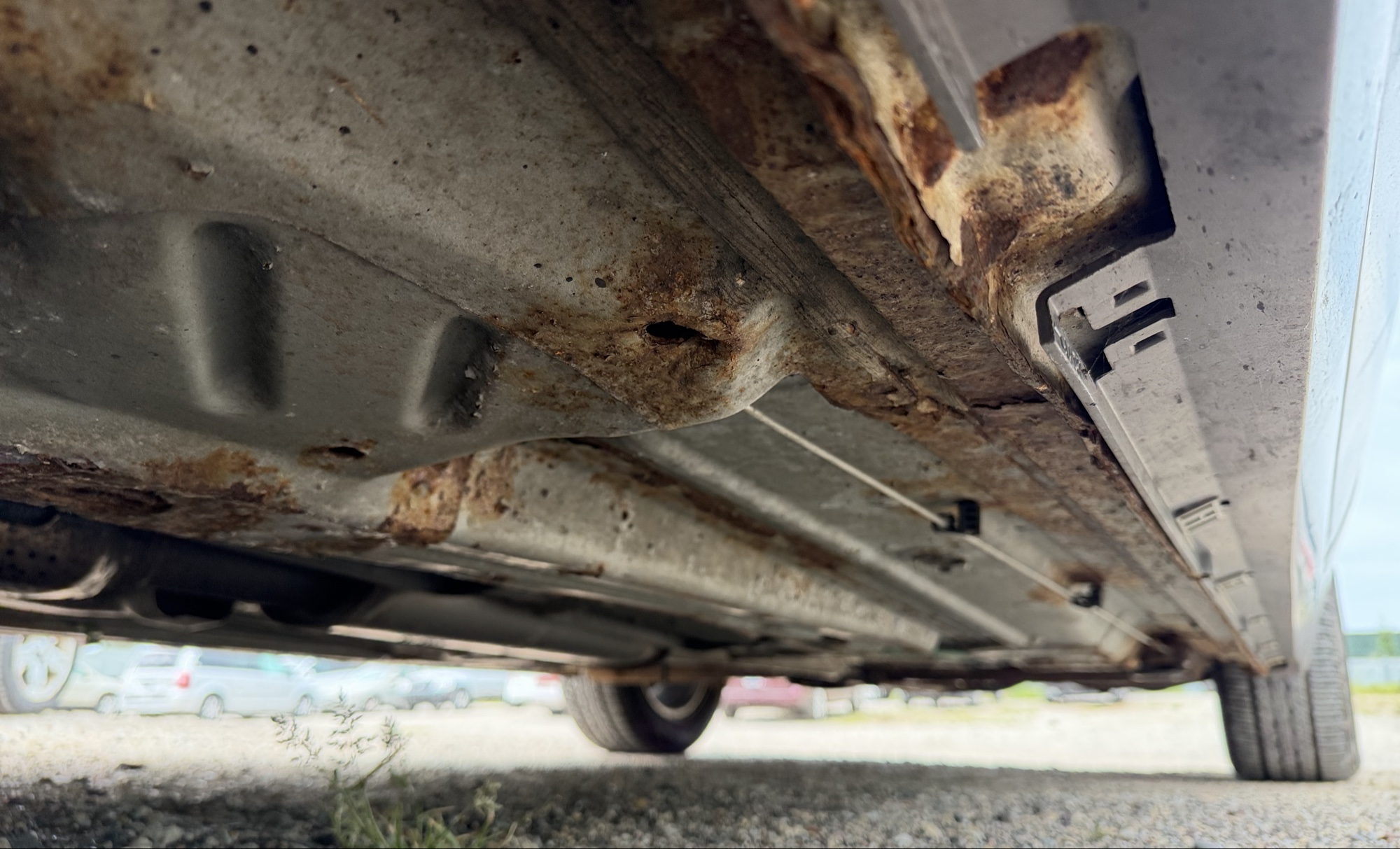 2000 cadillac deville dhs with 89472 miles for sale near elk-river, minnesota 106320_17_undercar_drv_side.jpg