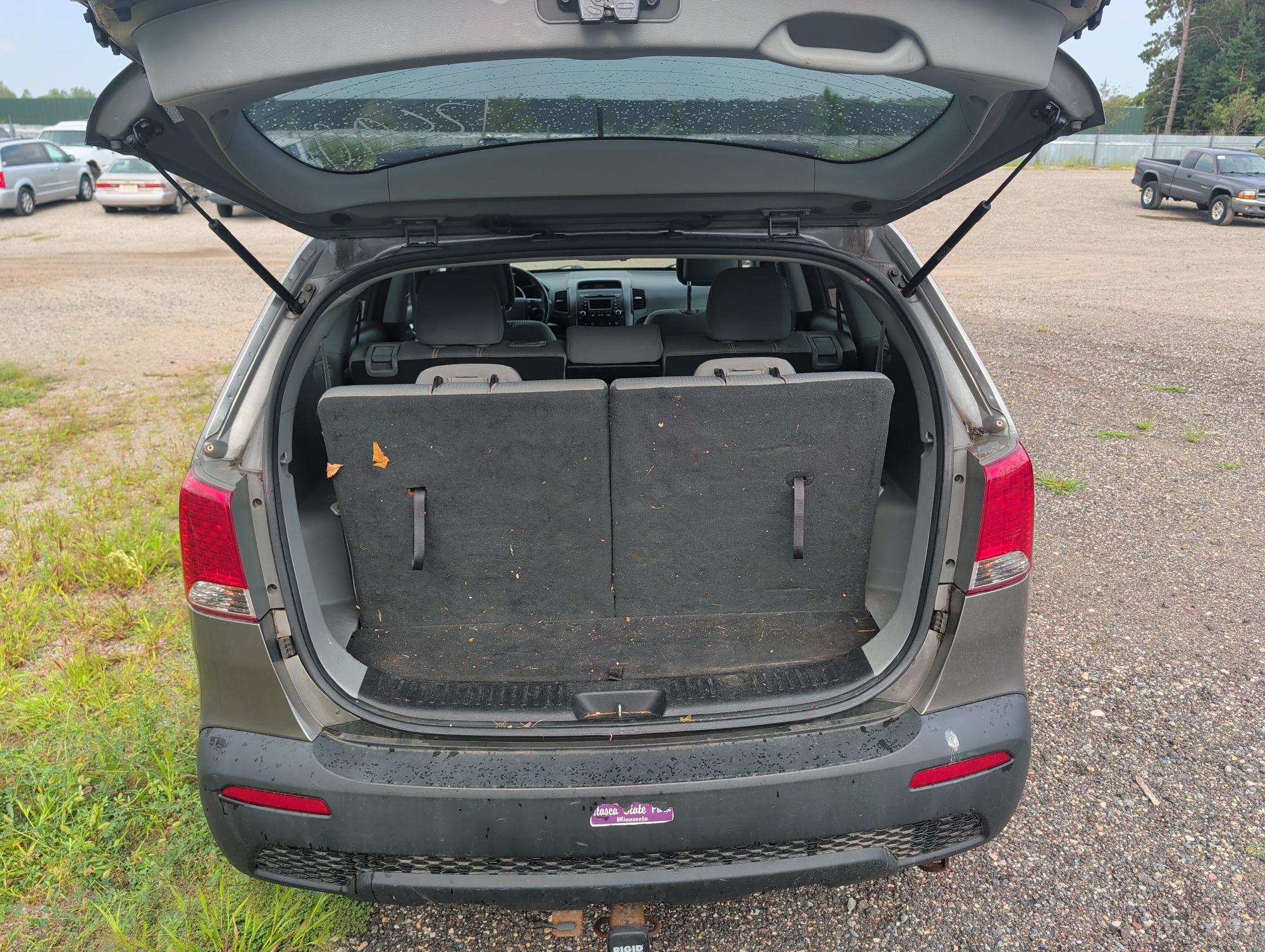 2011 kia sorento with 209211 miles for sale near elk-river, minnesota 106321_26_trunk.jpg
