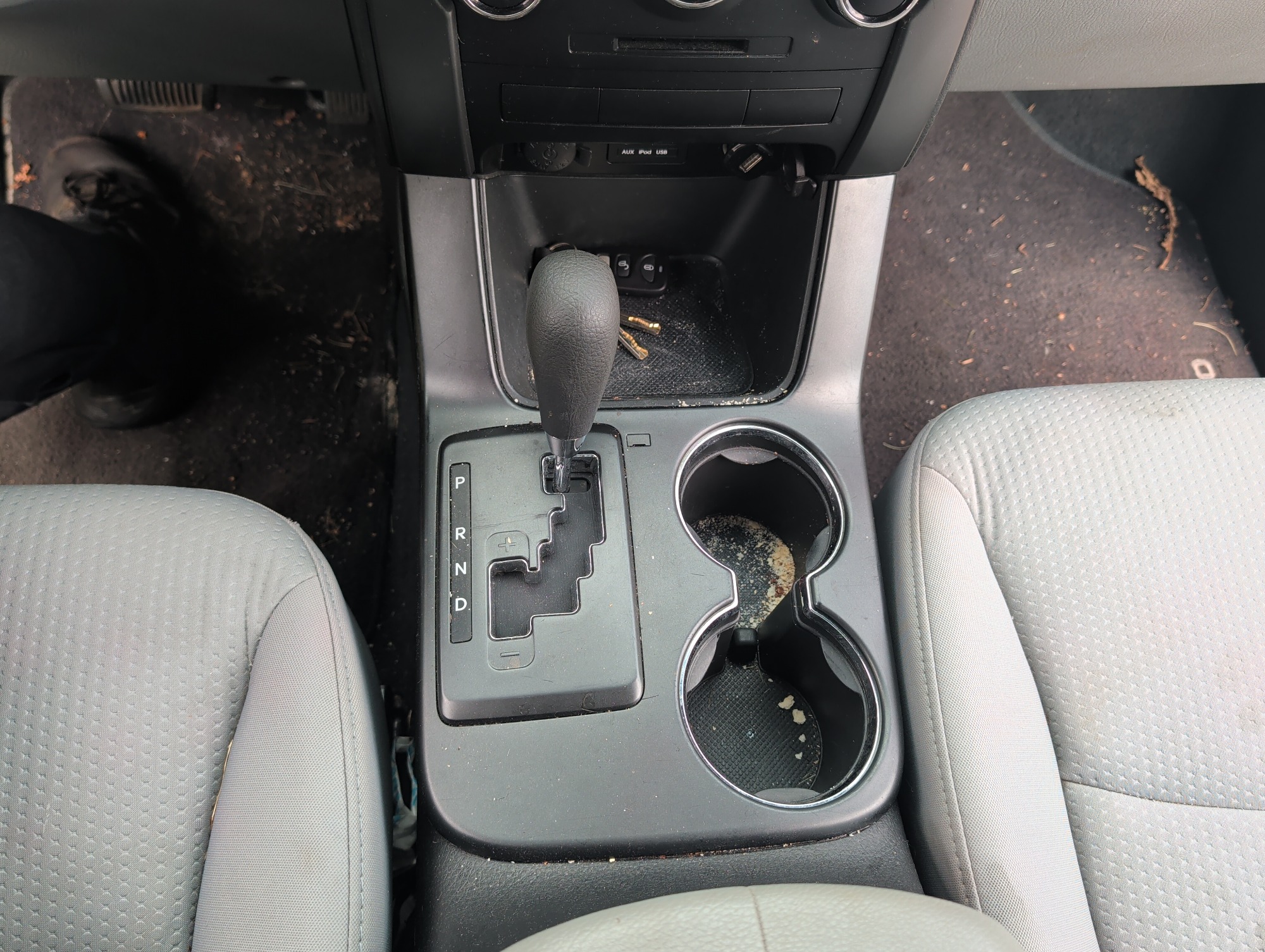 2011 kia sorento with 209211 miles for sale near elk-river, minnesota 106321_41_shifter.jpg