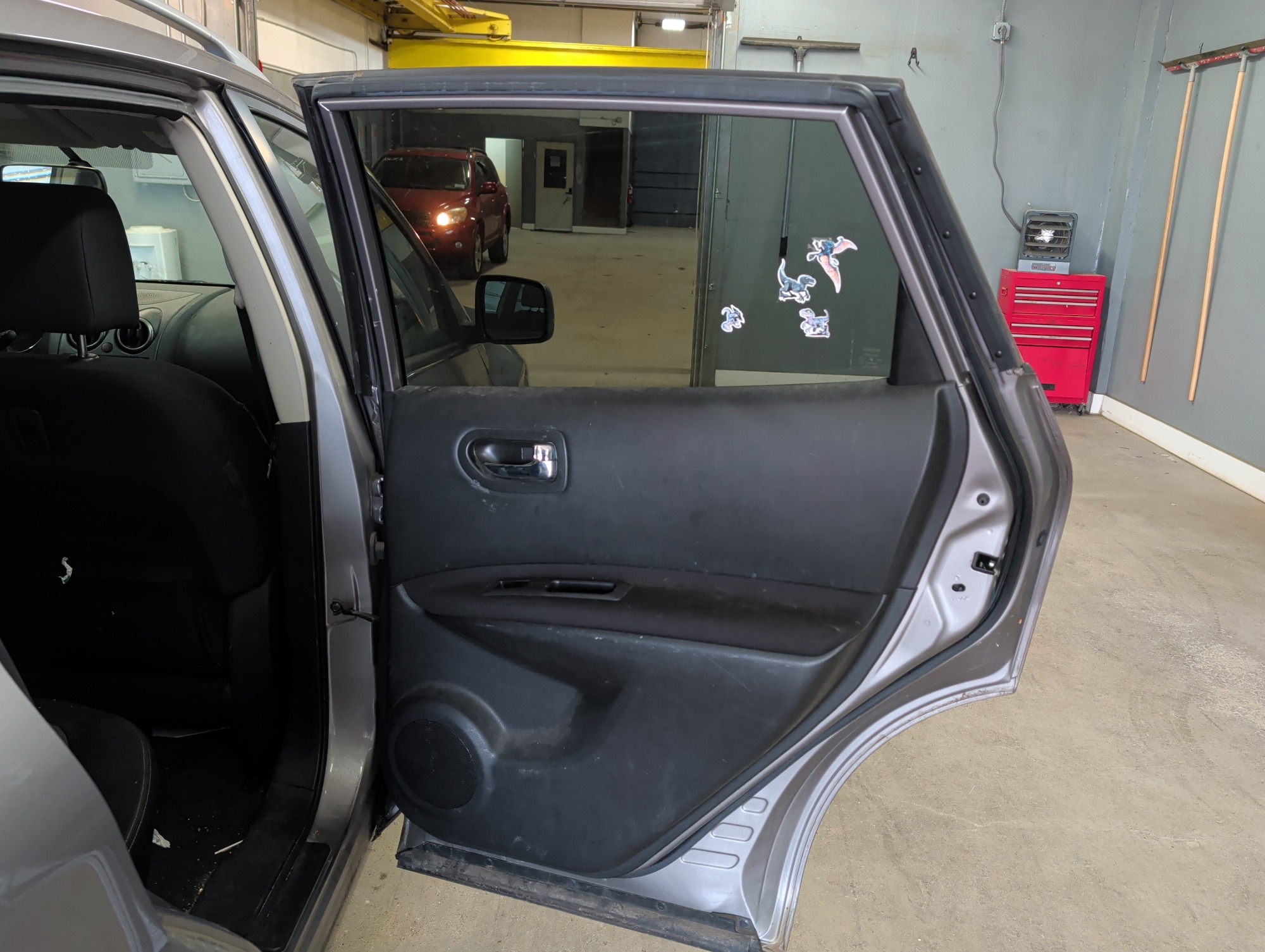 2013 nissan rogue s-2wd with 204423 miles for sale near elk-river, minnesota 106324_29_third_row_seat.jpg