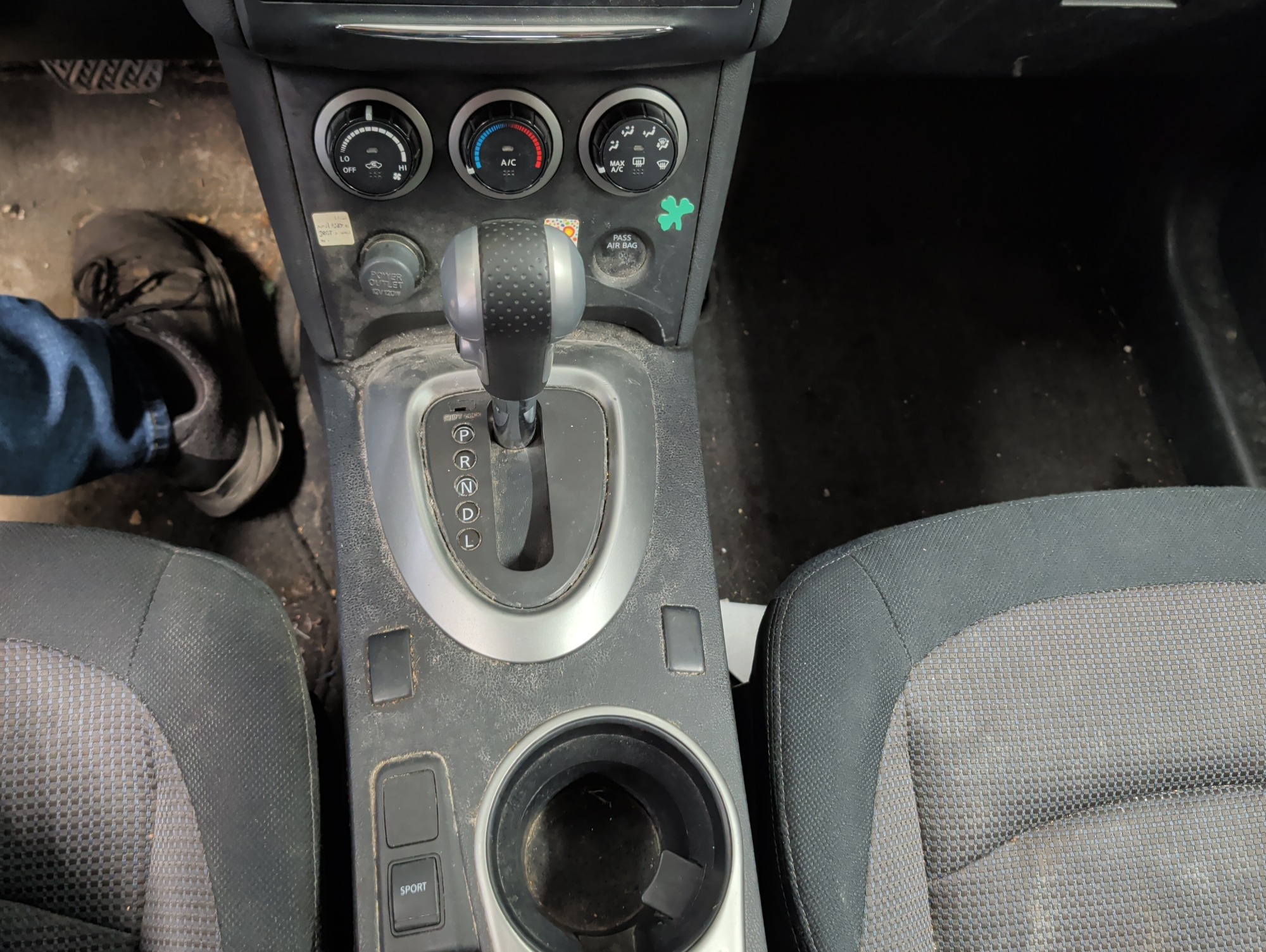 2013 nissan rogue s-2wd with 204423 miles for sale near elk-river, minnesota 106324_41_shifter.jpg