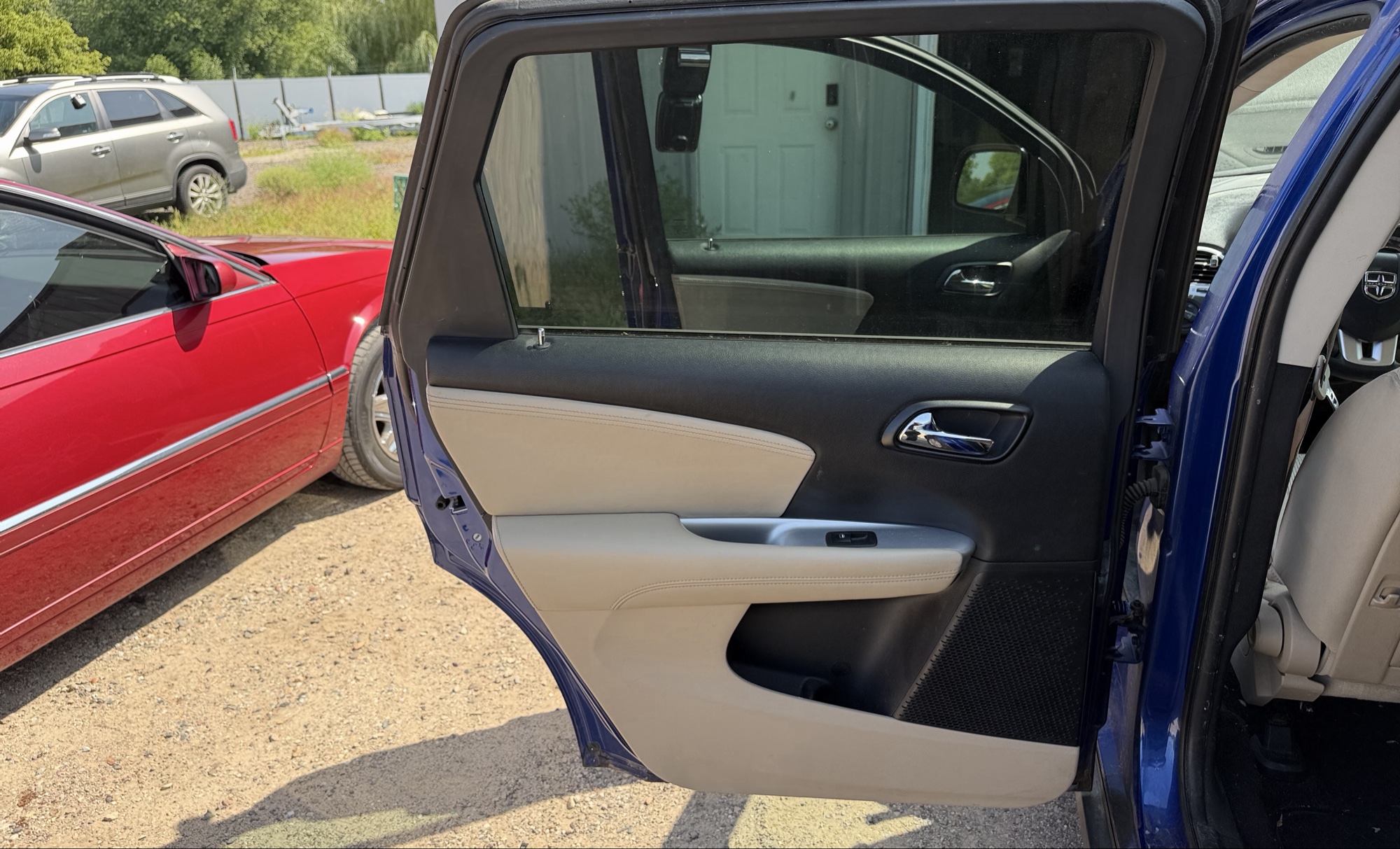2012 dodge journey crew-awd with 113797 miles for sale near elk-river, minnesota 106325_25_drv_rear_door_panel.jpg