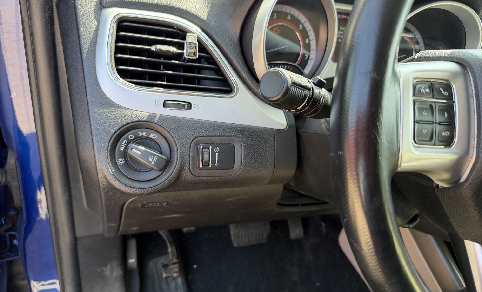 2012 dodge journey crew-awd with 113797 miles for sale near elk-river, minnesota 106325_37_left_of_steering_wheel.jpg