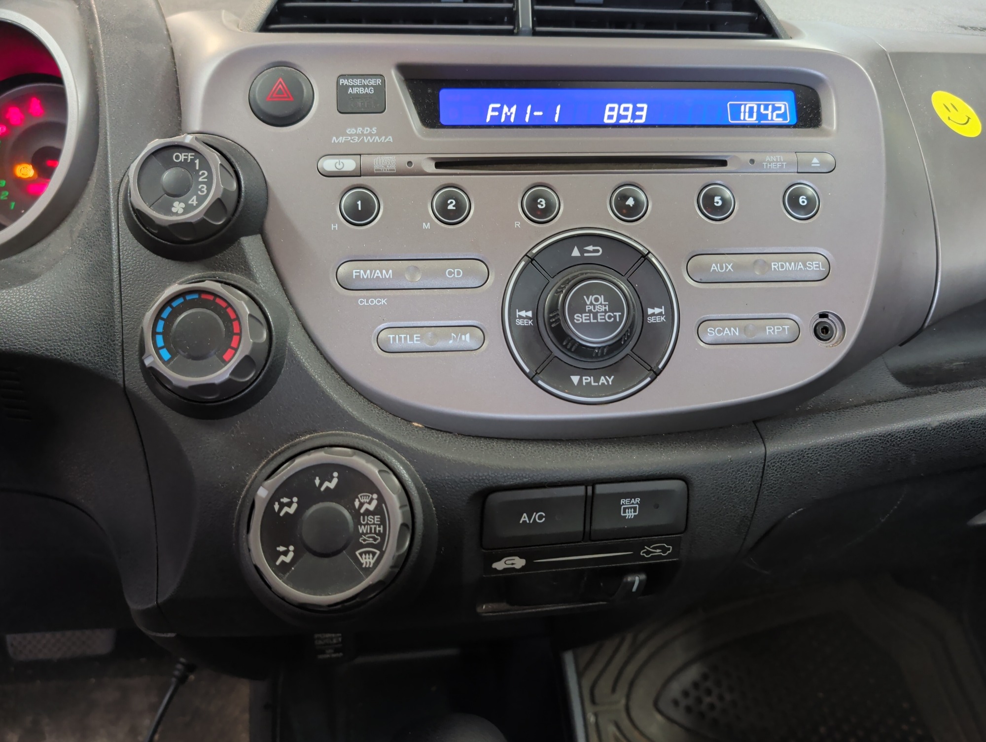 2012 honda fit 5-speed-at with 233788 miles for sale near elk-river, minnesota 106326_40_climate_control.jpg