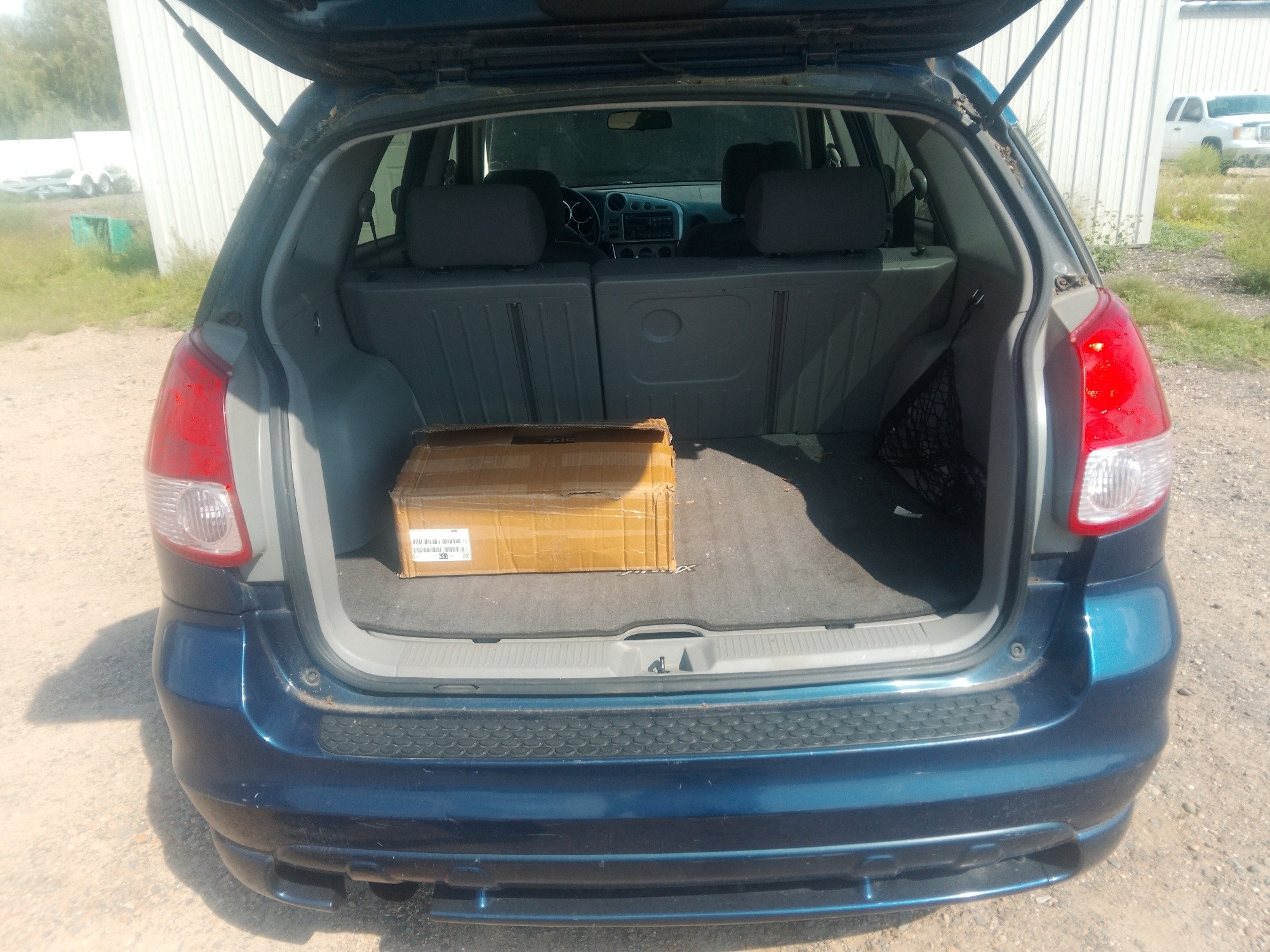 2004 toyota matrix 4wd with 192868 miles for sale near elk-river, minnesota 106327_26_trunk.jpg