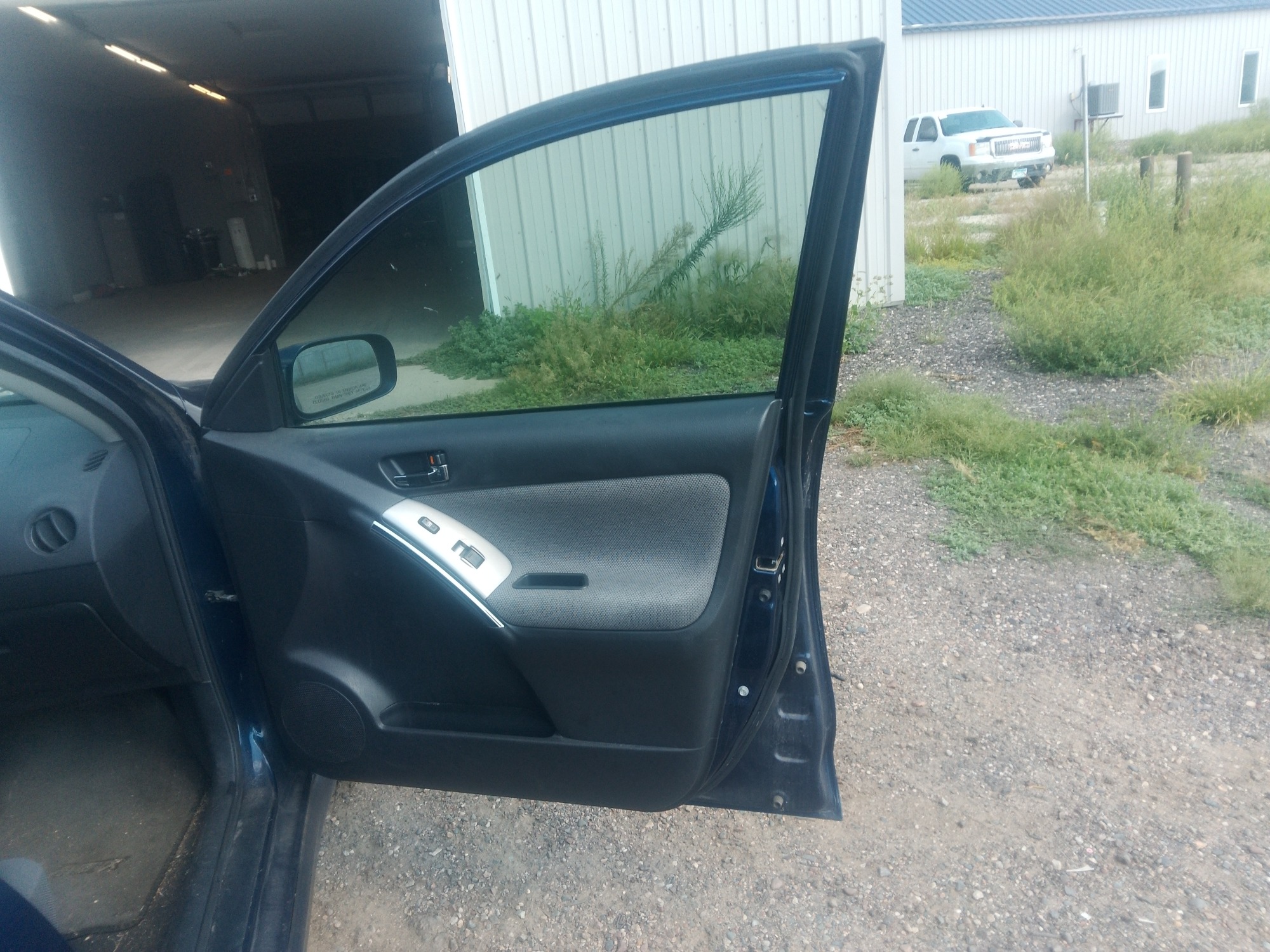 2004 toyota matrix 4wd with 192868 miles for sale near elk-river, minnesota 106327_32_passenger_door_panel.jpg