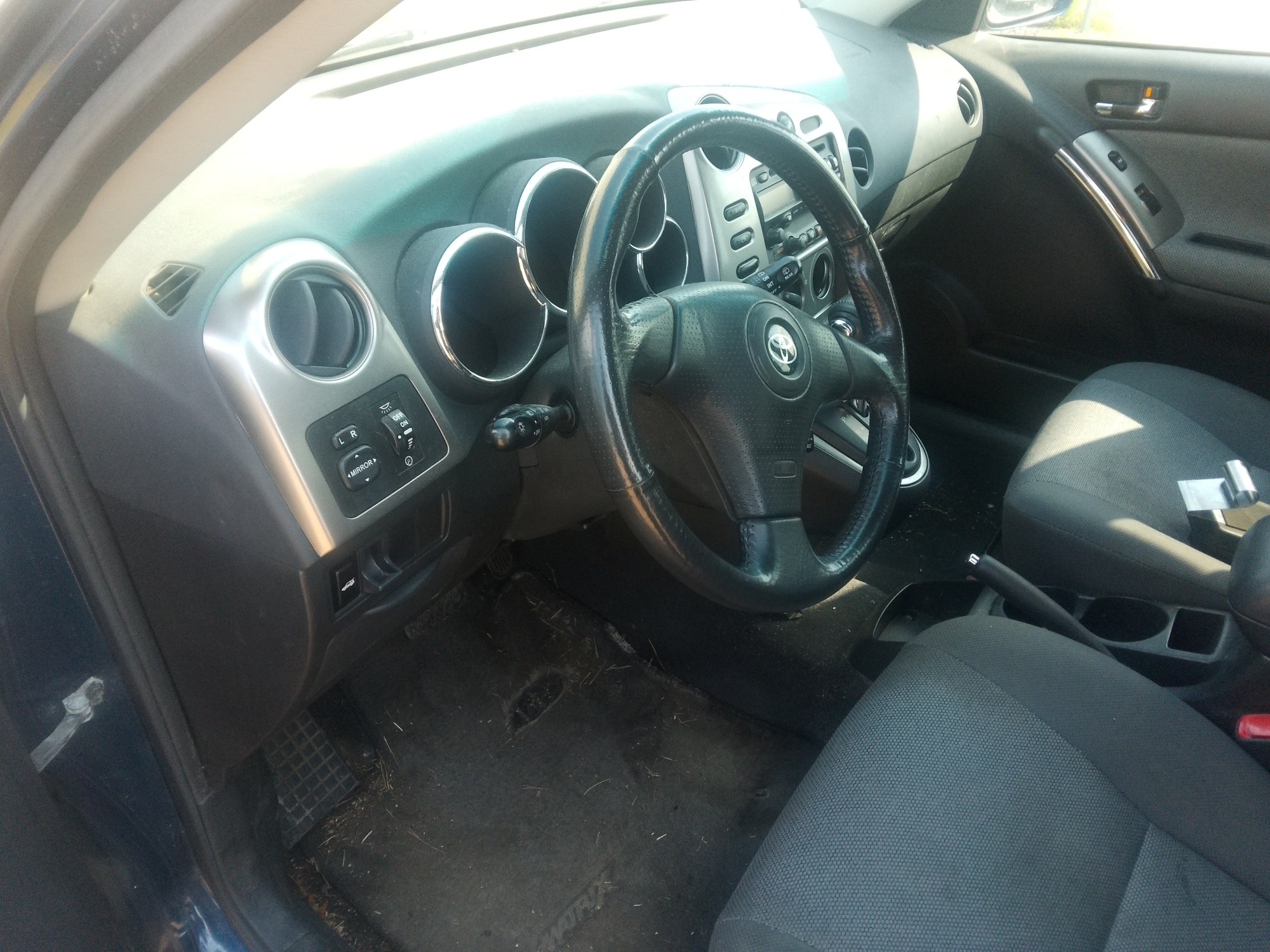 2004 toyota matrix 4wd with 192868 miles for sale near elk-river, minnesota 106327_37_left_of_steering_wheel.jpg