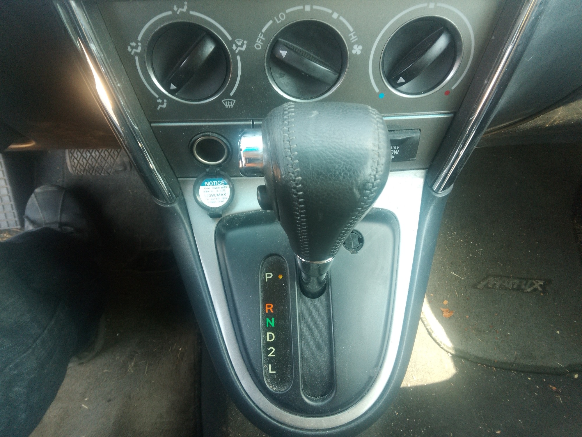 2004 toyota matrix 4wd with 192868 miles for sale near elk-river, minnesota 106327_41_shifter.jpg