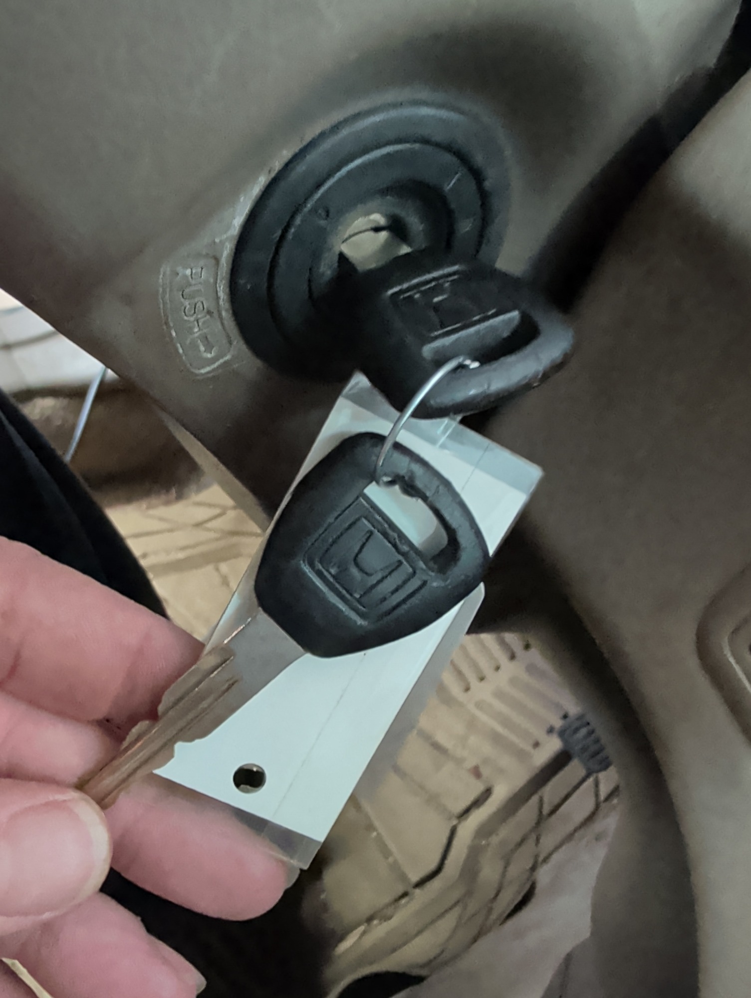 2000 honda accord with 196244 miles for sale near elk-river, minnesota 106329_51_keys.jpg