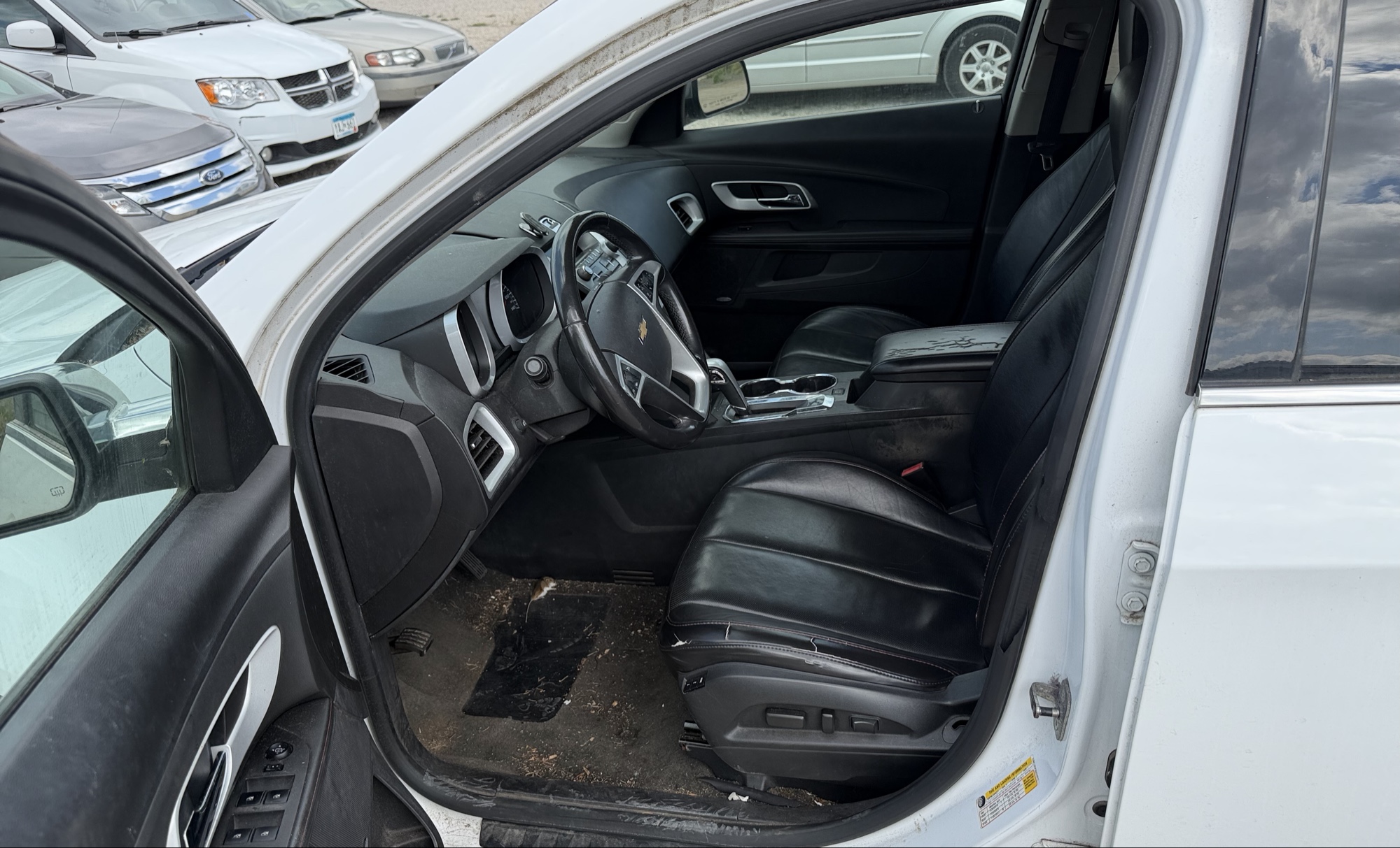 2010 chevrolet equinox ltz-awd for sale near elk-river, minnesota 106330_22_driver_seat.jpg