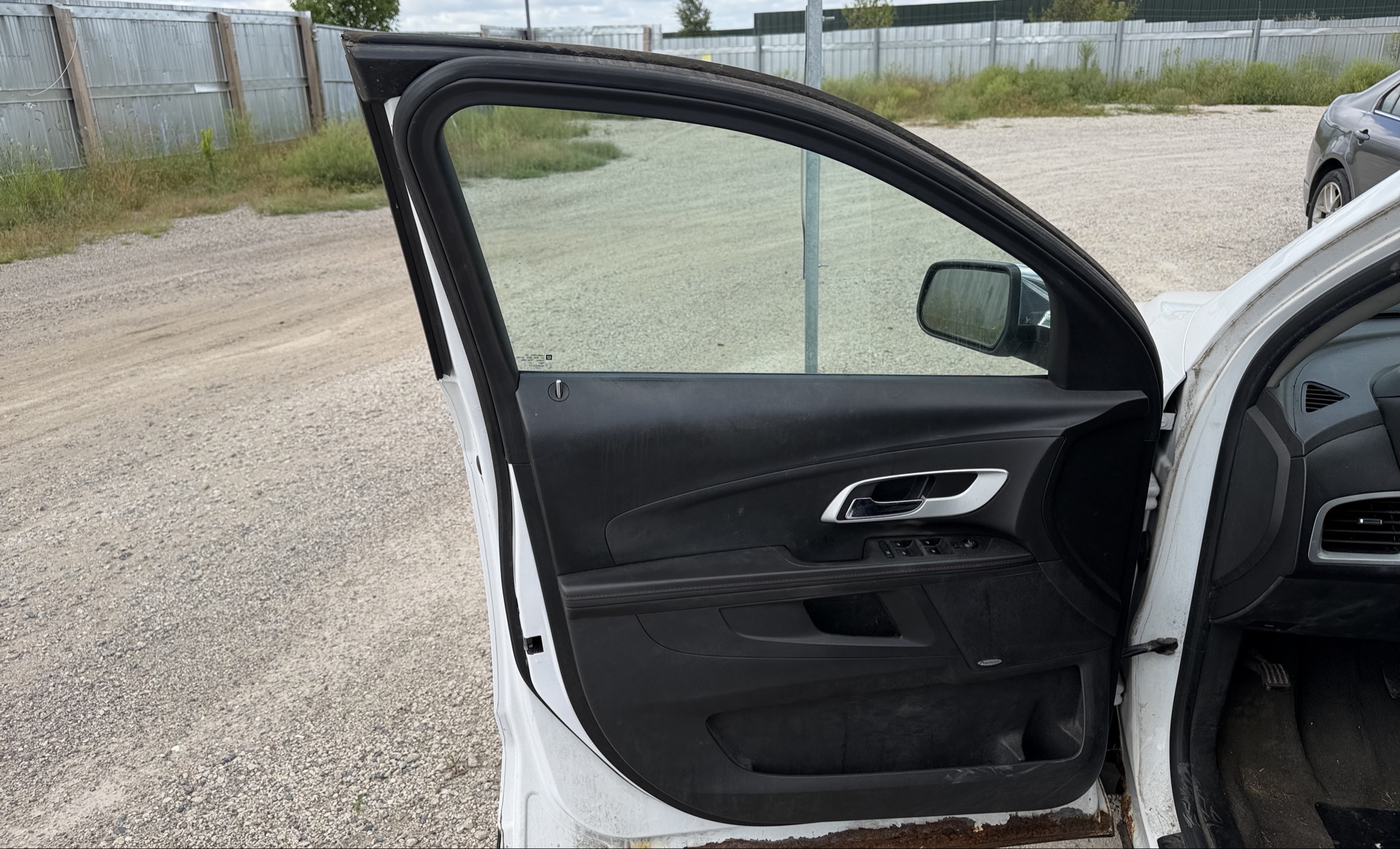 2010 chevrolet equinox ltz-awd for sale near elk-river, minnesota 106330_23_driver_door_panel.jpg