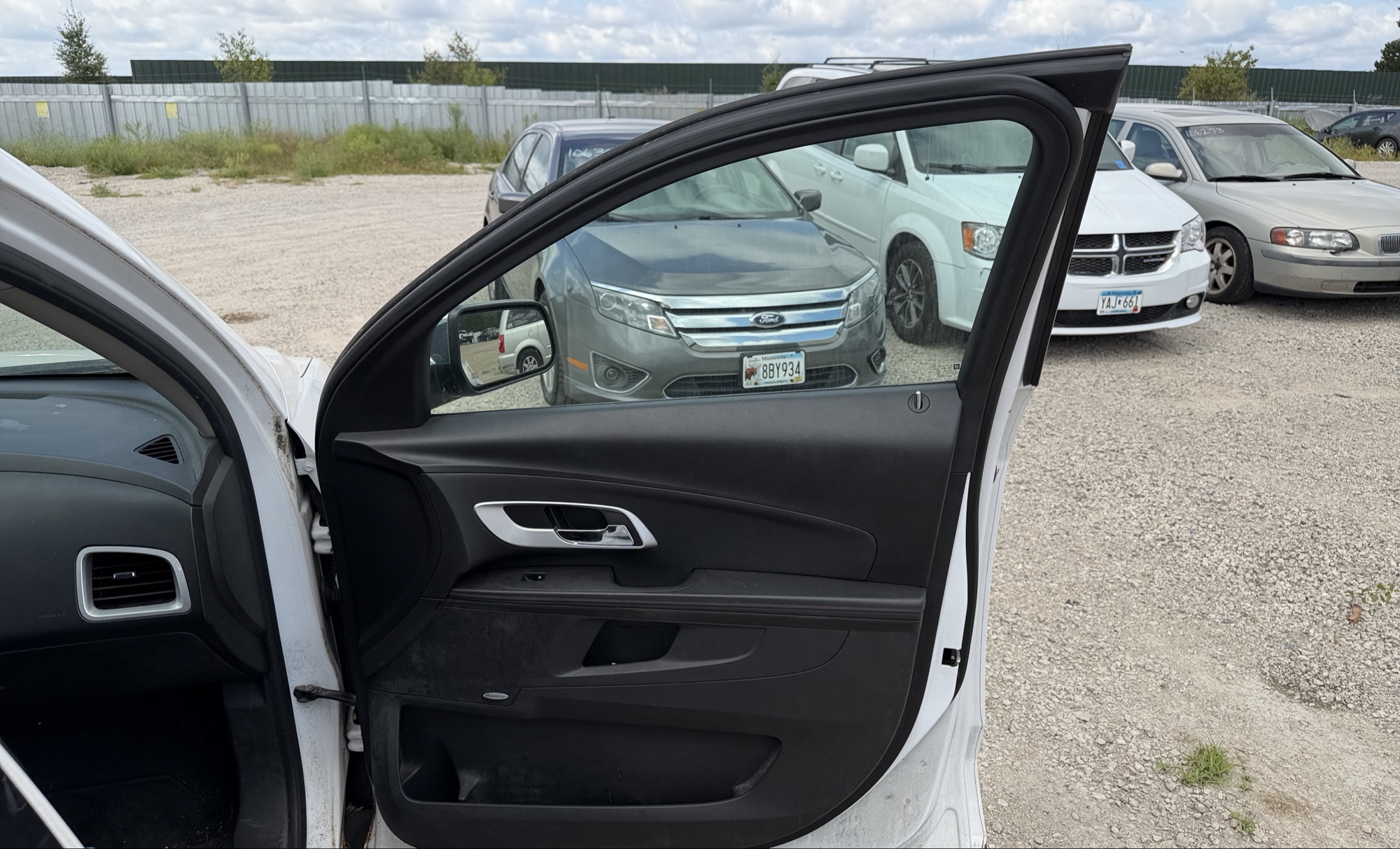 2010 chevrolet equinox ltz-awd for sale near elk-river, minnesota 106330_32_passenger_door_panel.jpg