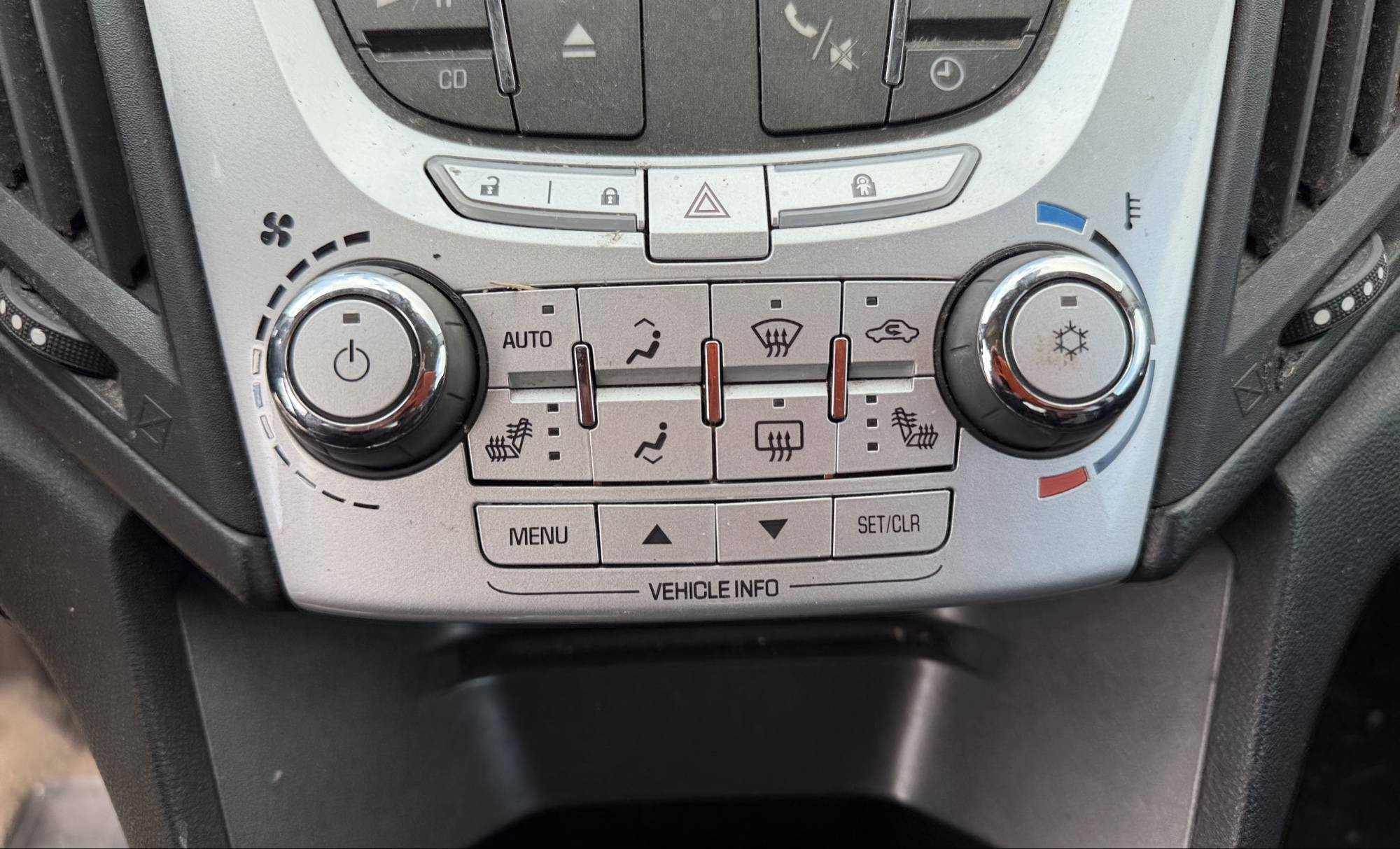 2010 chevrolet equinox ltz-awd for sale near elk-river, minnesota 106330_40_climate_control.jpg