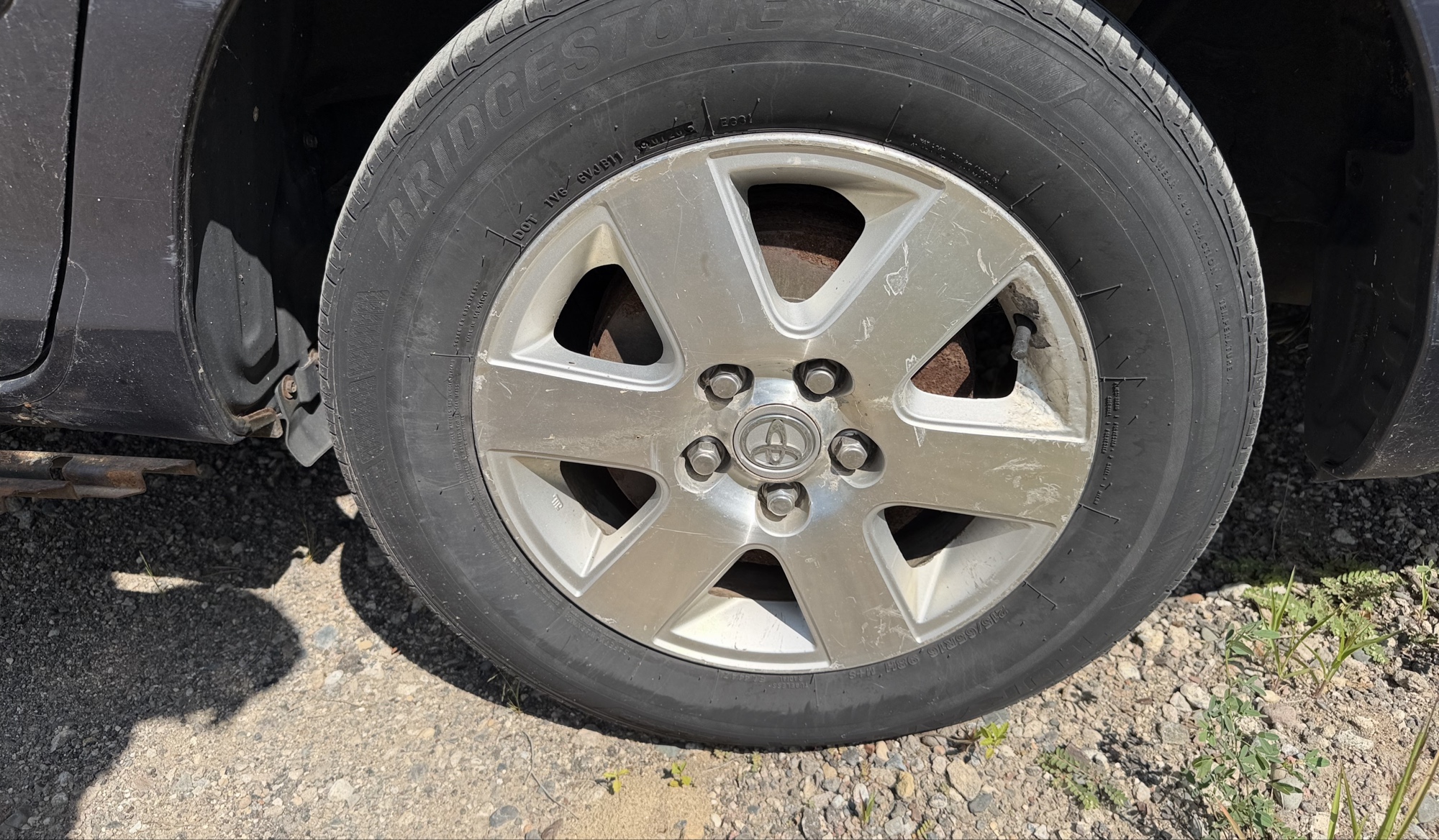 2006 toyota sienna xle with 230312 miles for sale near elk-river, minnesota 106332_13_rear_drv_wheel.jpg