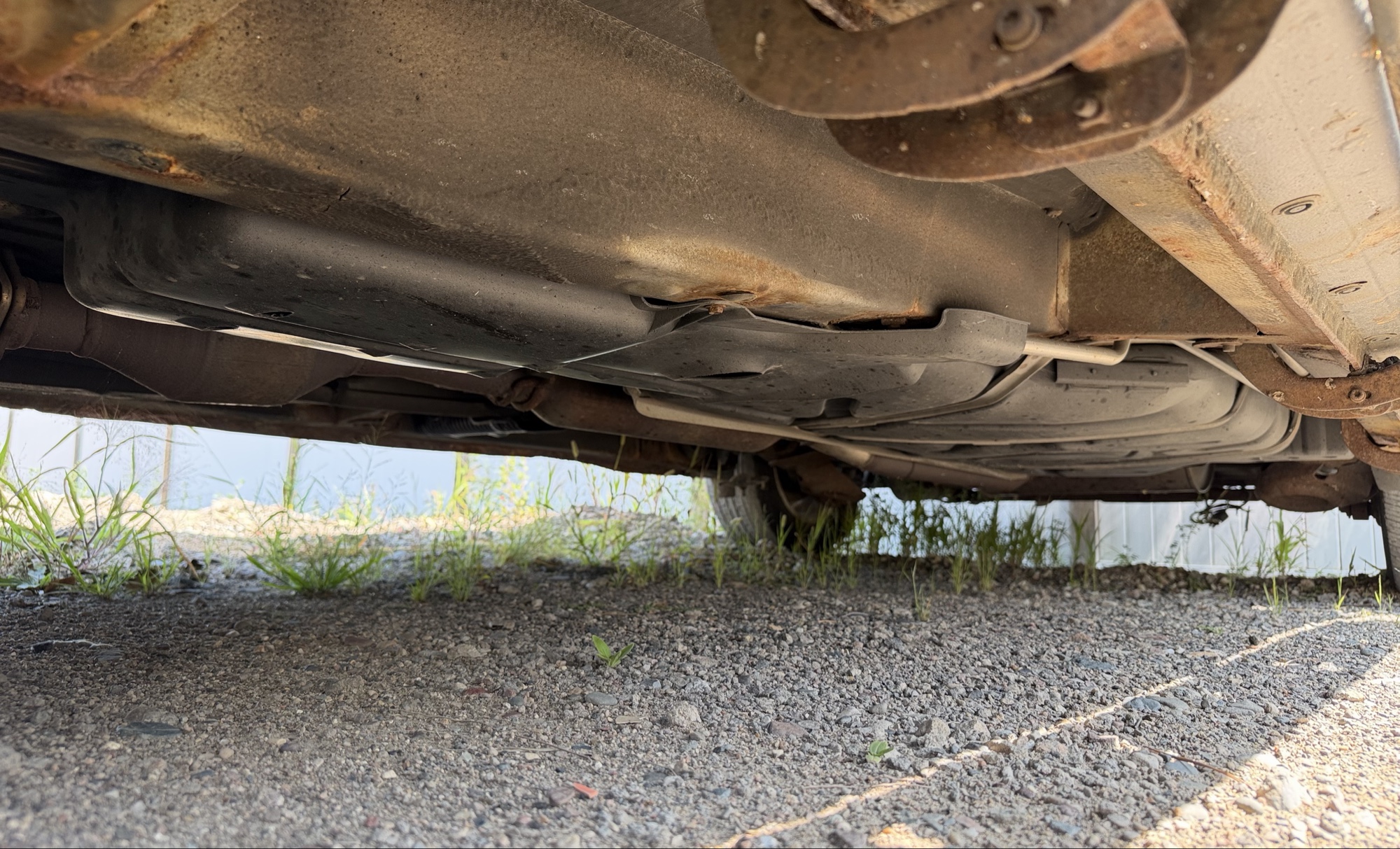 2006 toyota sienna xle with 230312 miles for sale near elk-river, minnesota 106332_17_undercar_drv_side.jpg